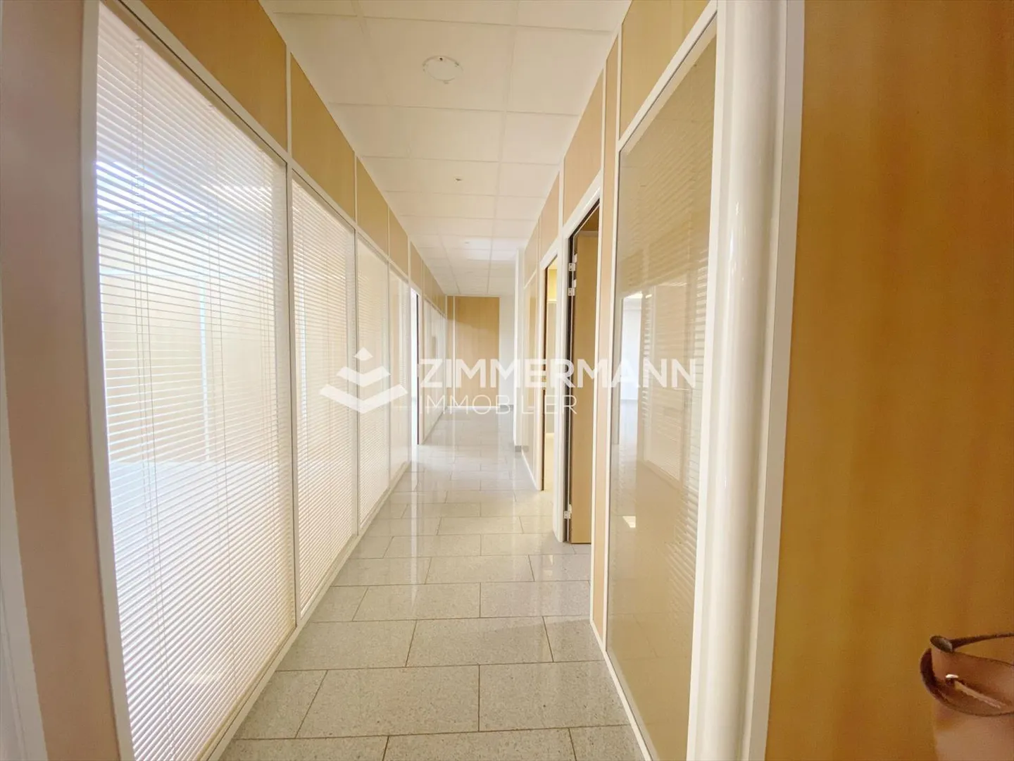 Jolis bureaux dans le quartier de Sécheron - Photo 10 sur 11