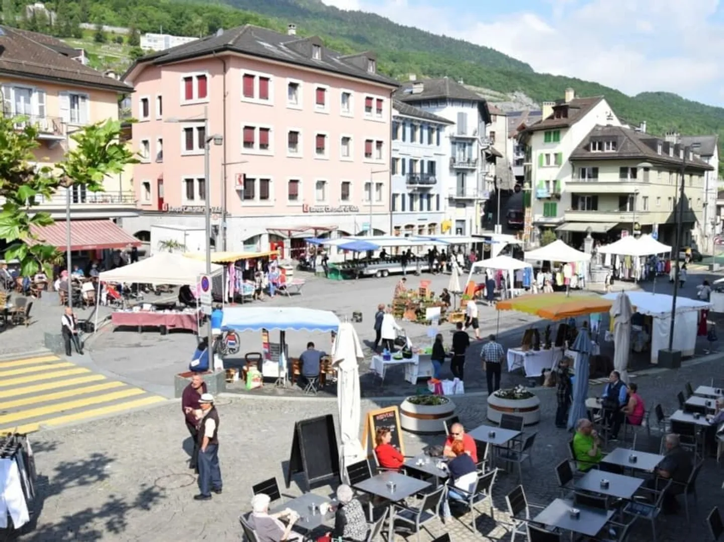 Carino 2,5 locali con balcone nel centro di Monthey - Foto 11 di 11