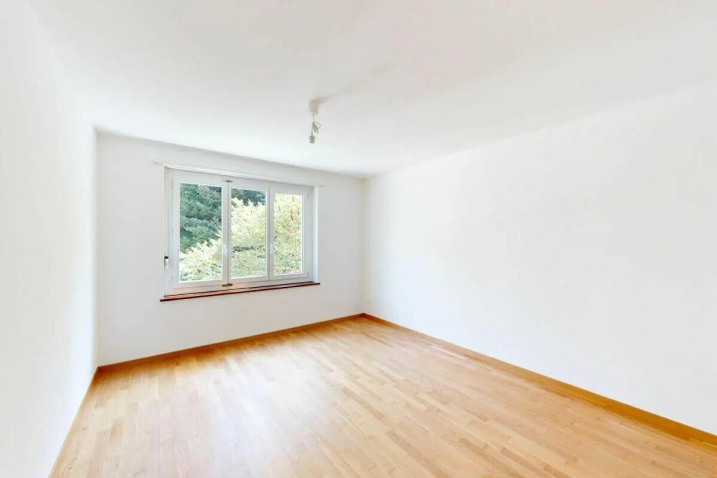 Schöne 4-Zimmer-Wohnung an ruhiger Lage - Foto 7 von 8