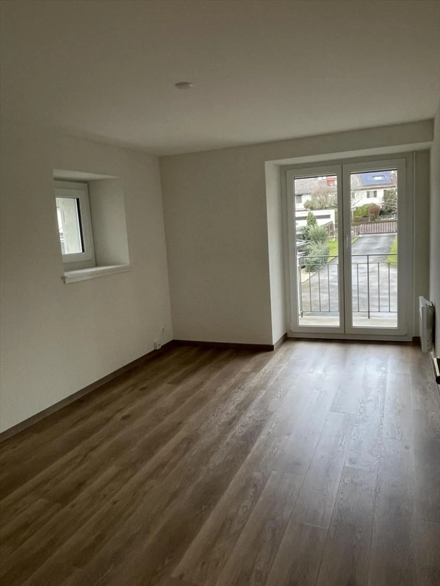 APPARTEMENT 4.5 PIECES AVEC GRAND BALCON - Photo 4 sur 12