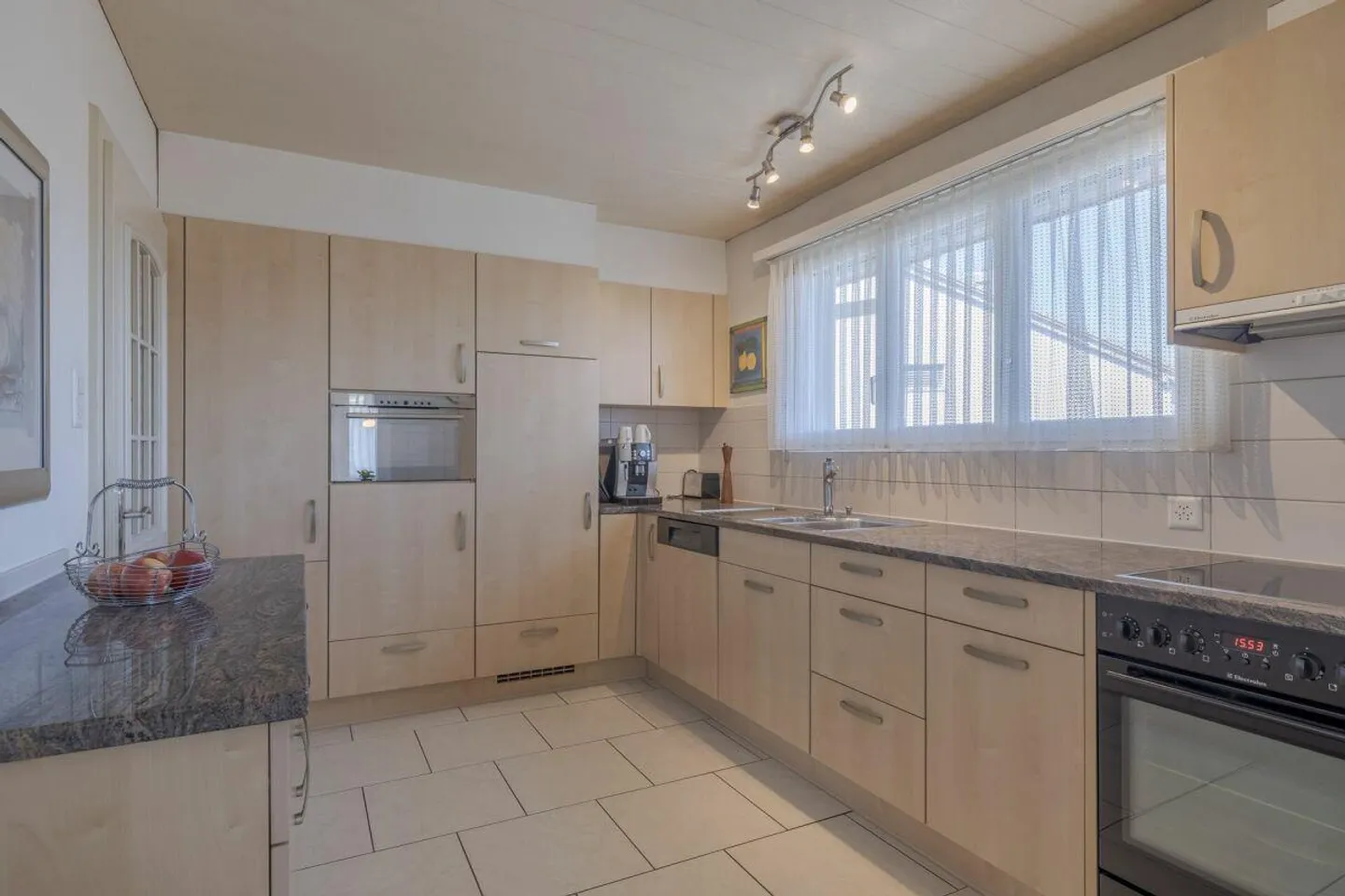 Detached single-family house with a wide view - Photo 4 of 15