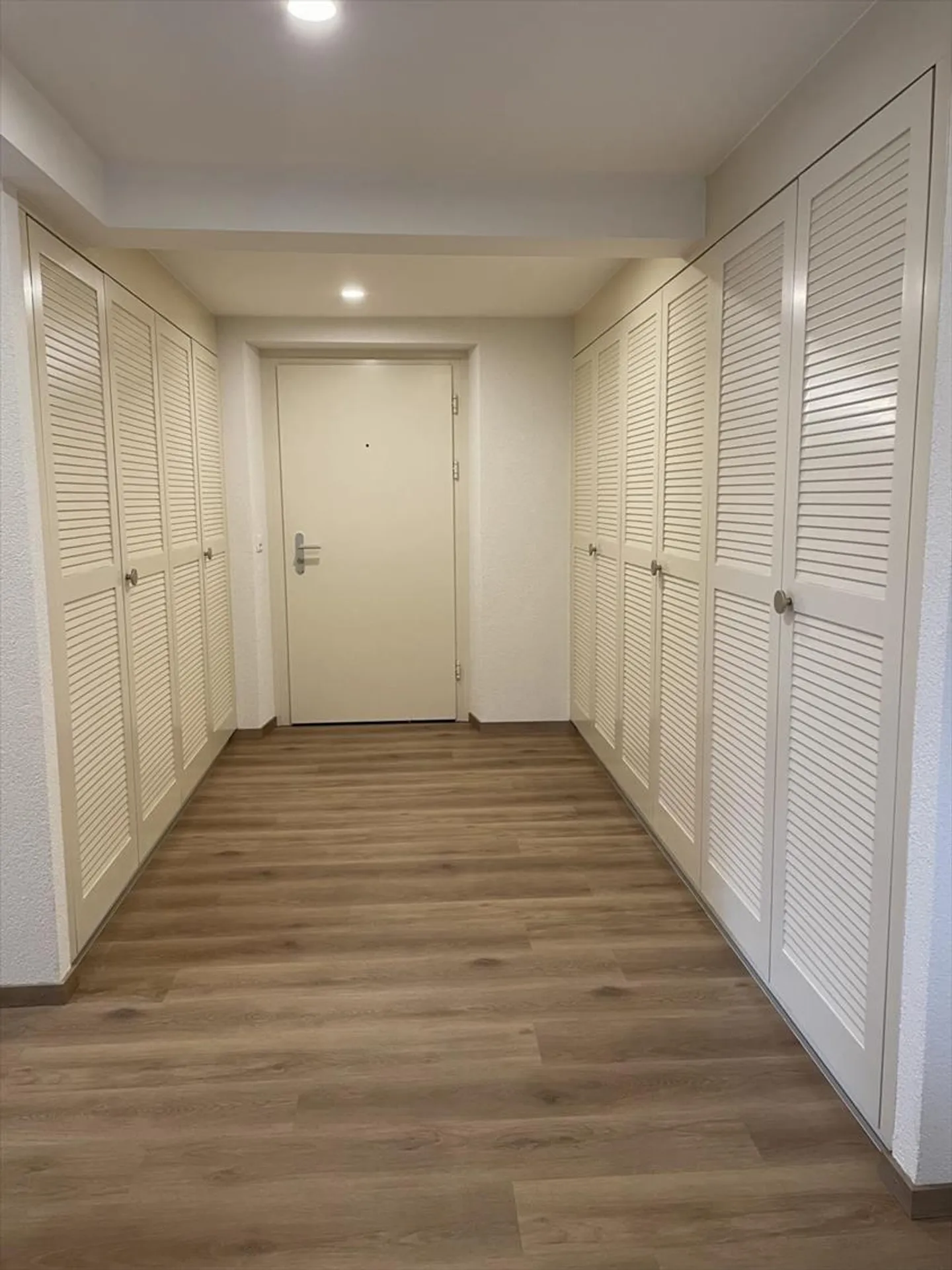 APPARTEMENT 4.5 PIECES AVEC GRAND BALCON - Photo 12 sur 12