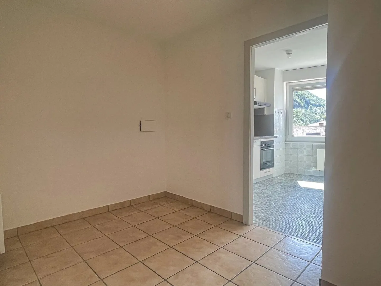 Chippis: Building with 12 well-maintained apartments - Photo 7 of 13