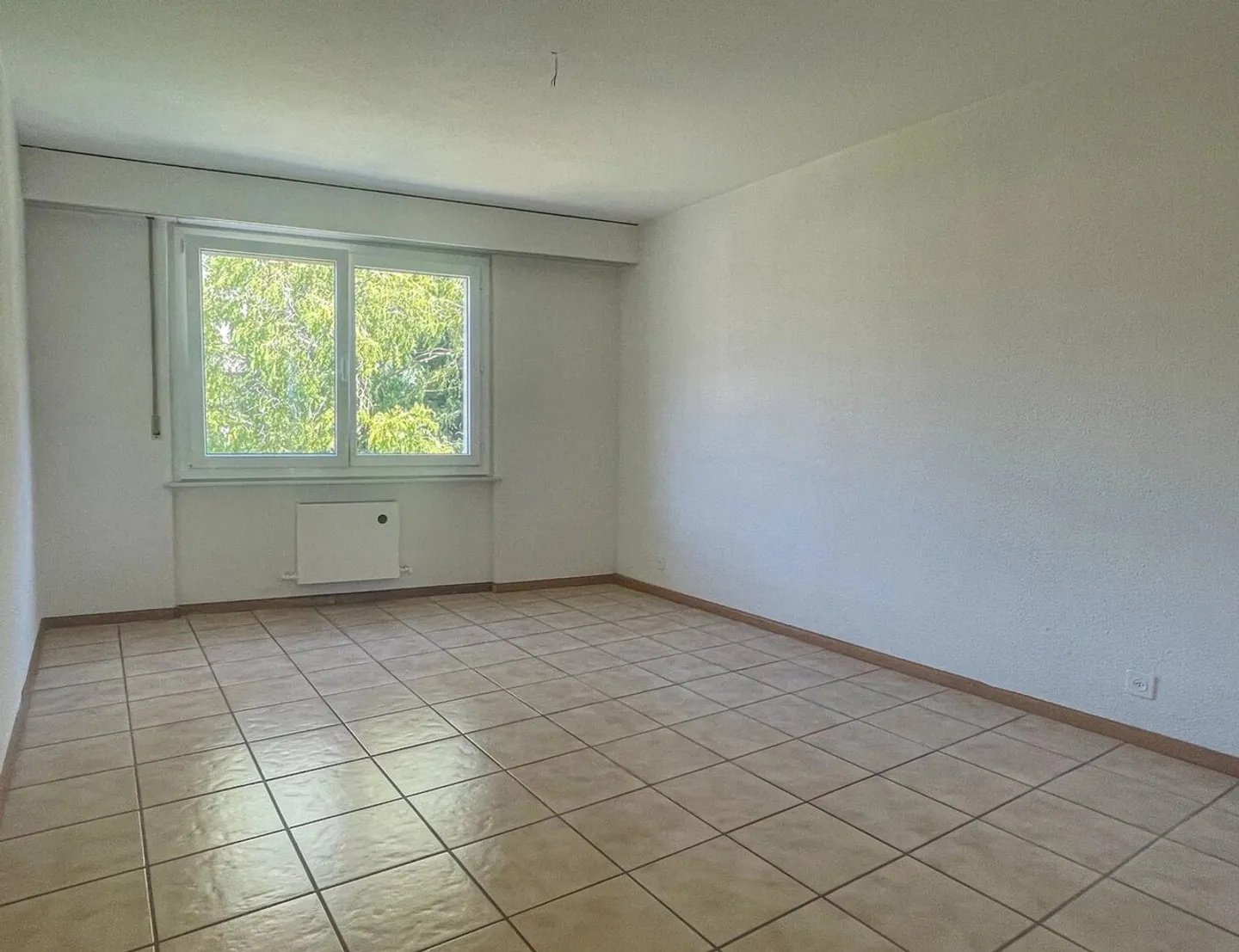 Chippis: Building with 12 well-maintained apartments - Photo 9 of 13