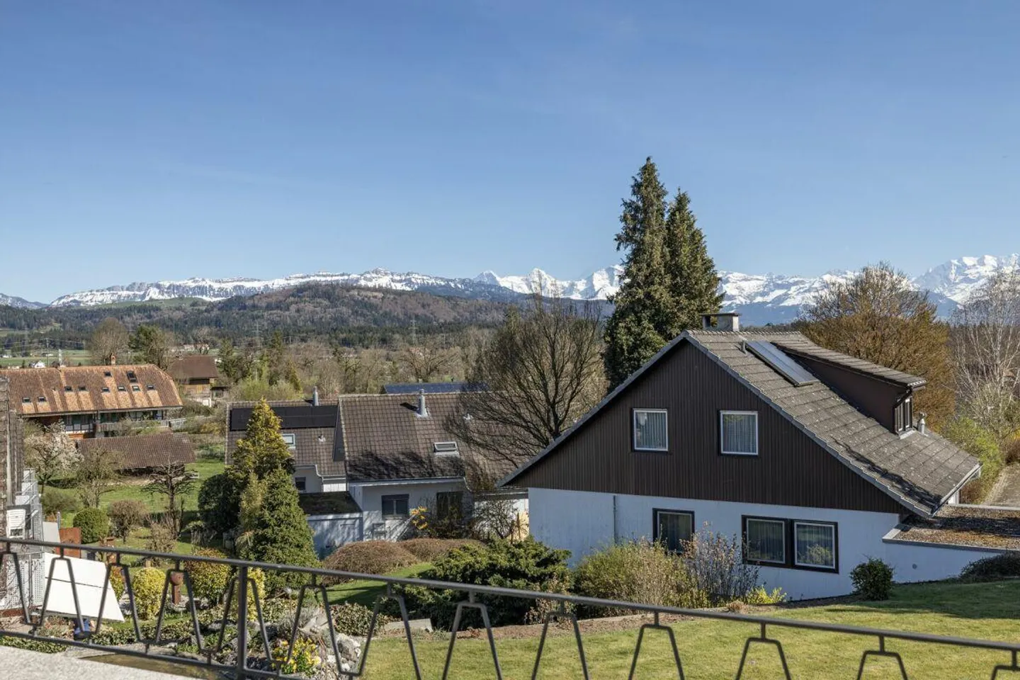 Detached single-family house with a wide view - Photo 15 of 15