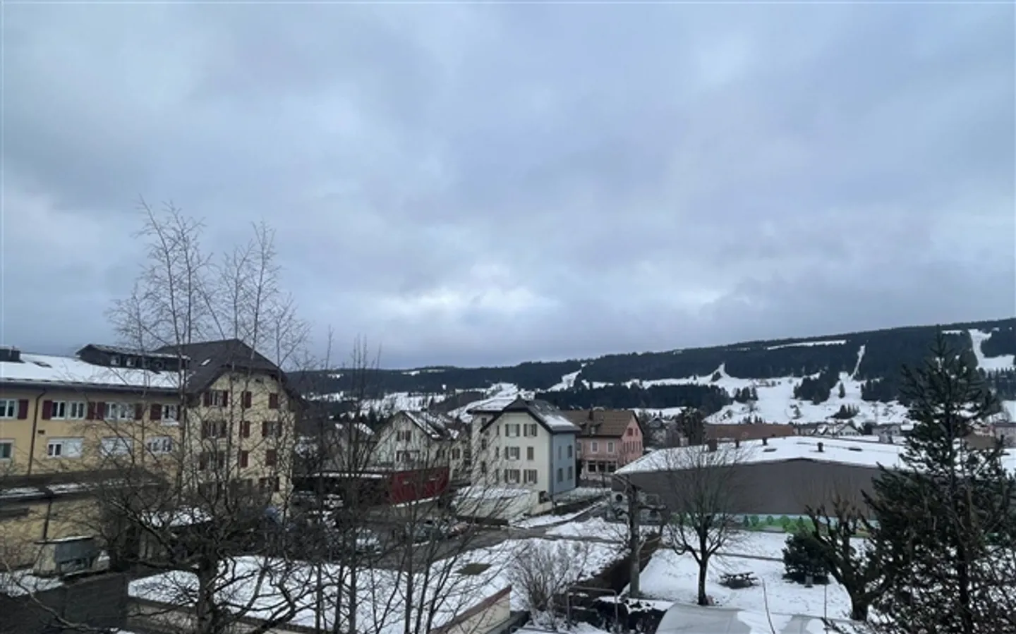 «Gemischt genutzte als Finanzinvestition gehaltene Immobilie» - Foto 2 von 2