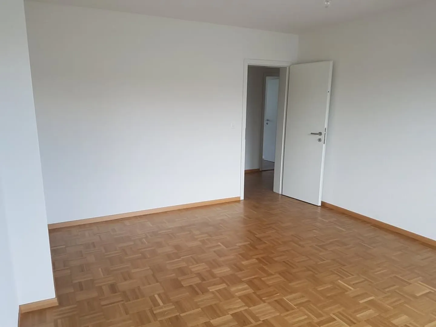 Central Apartment for Couples - Photo 4 of 13