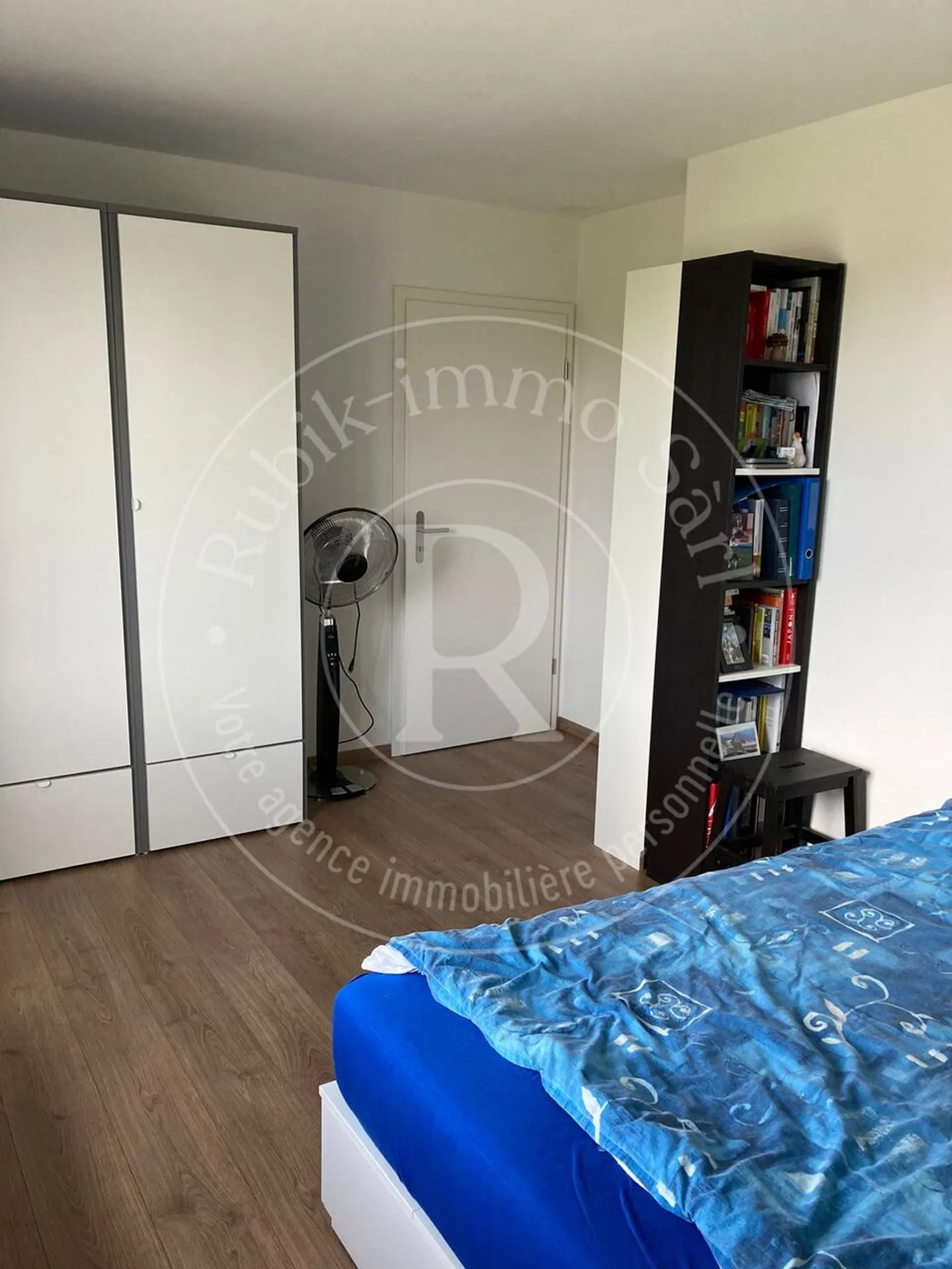 Magnifique appartement de 2,5 pièces avec jardin et loggia - Photo 4 sur 11