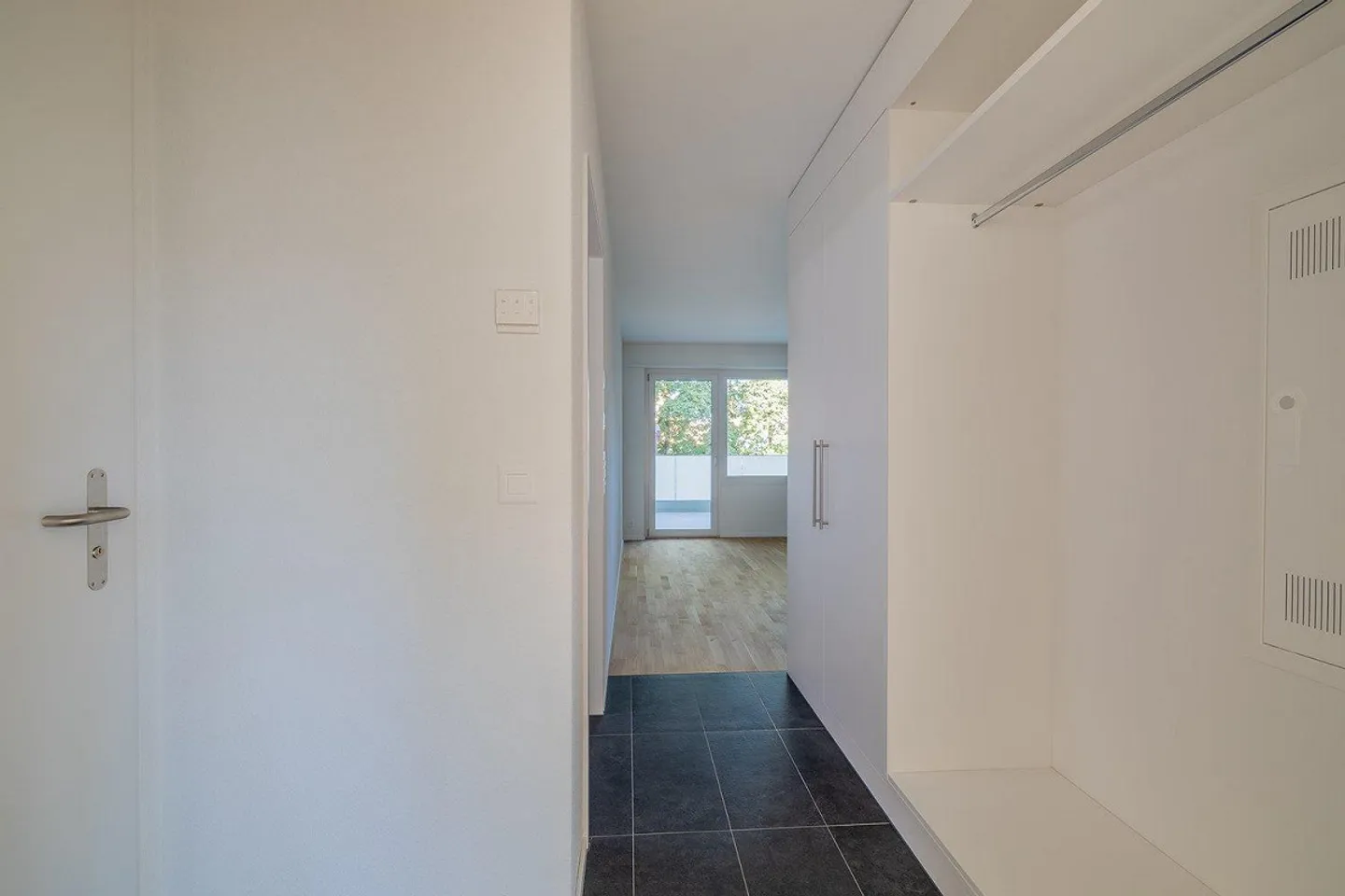 Environnement moderne dans un appartement presque neuf au cœur de Zollikofen - Photo 5 sur 10