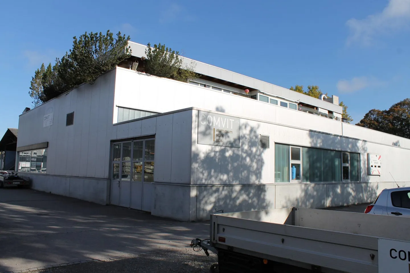 Raum für Ihr Unternehmen - helle Gewerbehalle mit Büro - Photo 1 sur 6