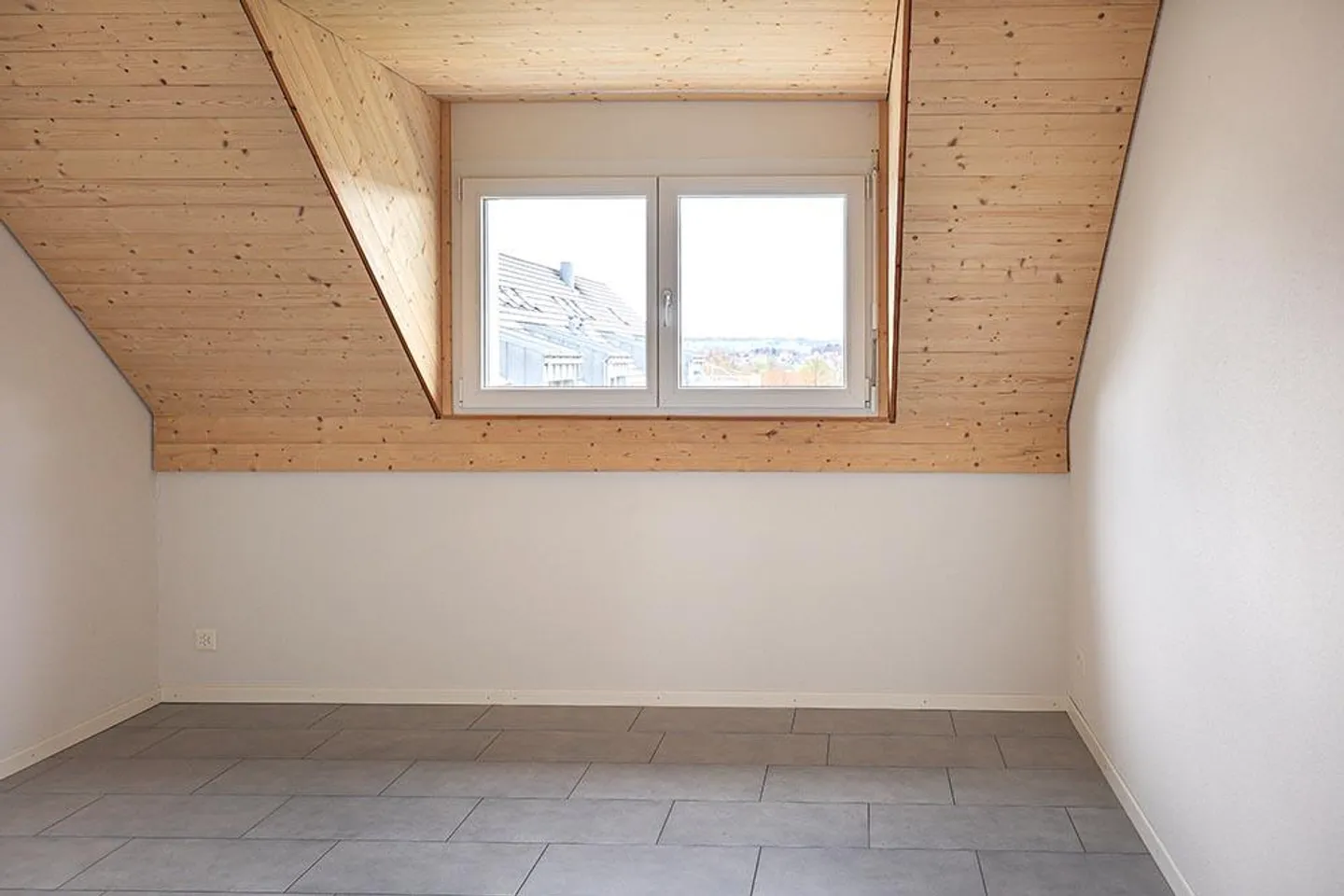 Attractive 3.5-room penthouse apartment in Boswil - Photo 6 of 11