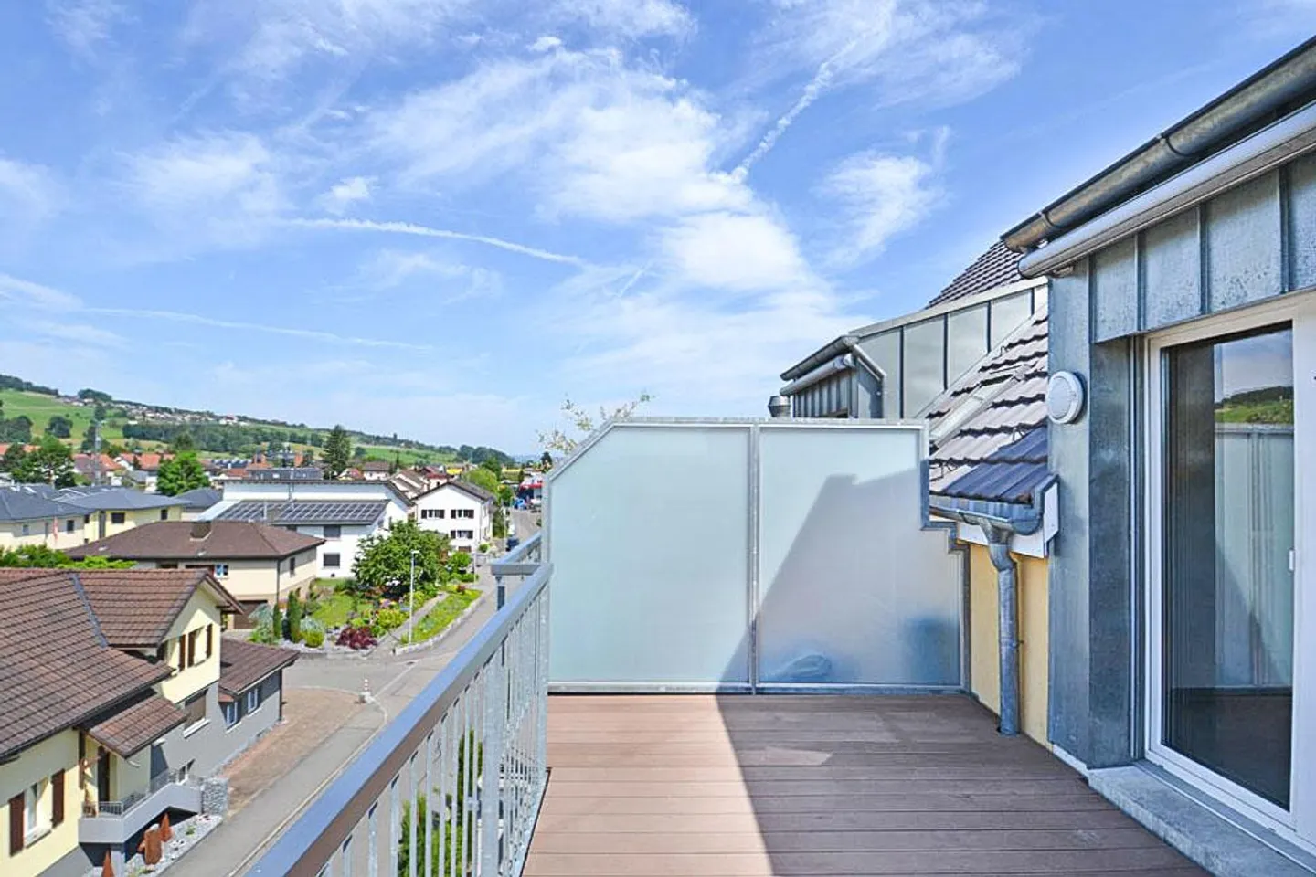 Attractive 3.5-room penthouse apartment in Boswil - Photo 10 of 11