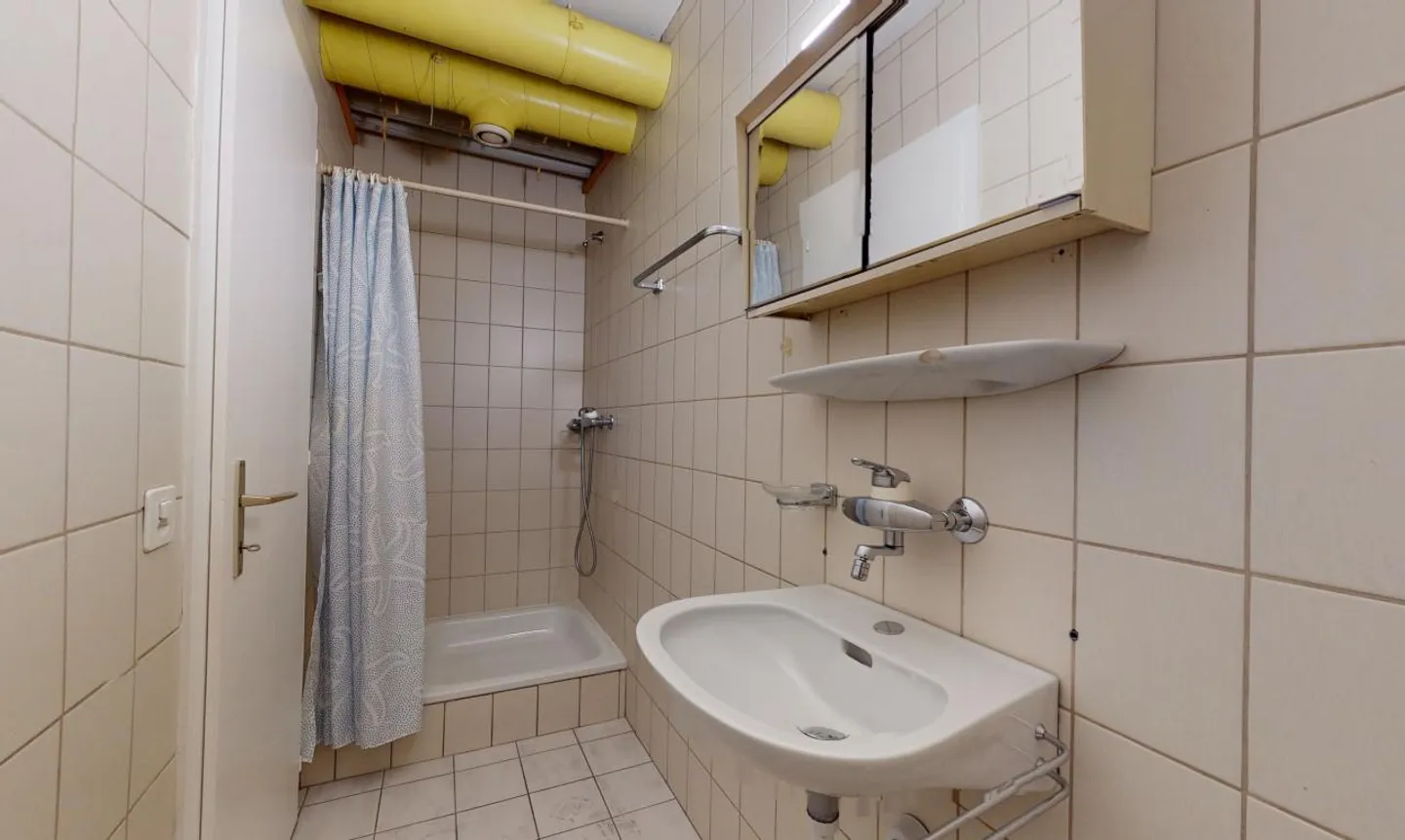 Ampio appartamento di 2 stanze con grande potenziale - Foto 4 di 13