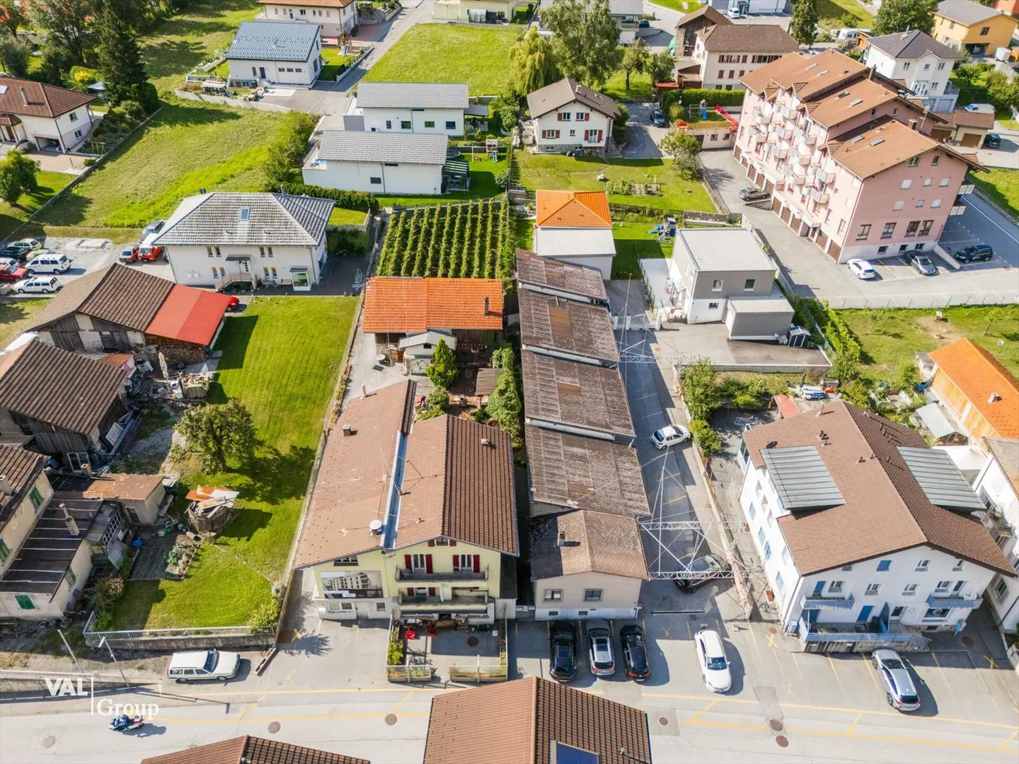 Le confort rencontre le design - Appartement en copropriété au centre du Valais - Photo 8 sur 13