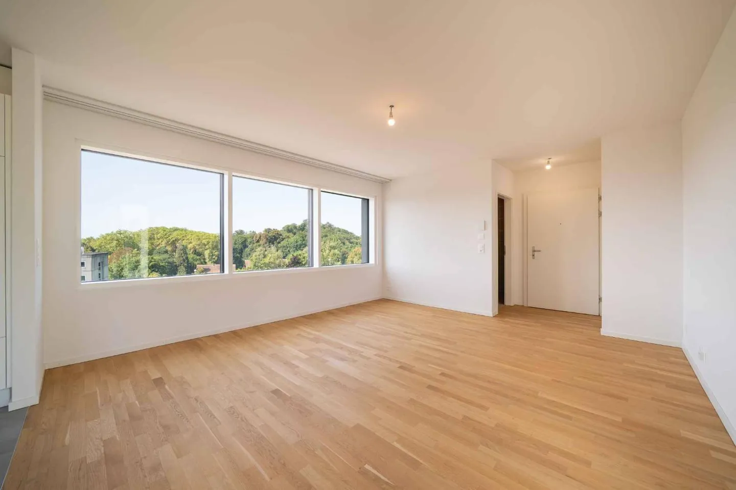 Bellissimo studio con balcone - Foto 2 di 6