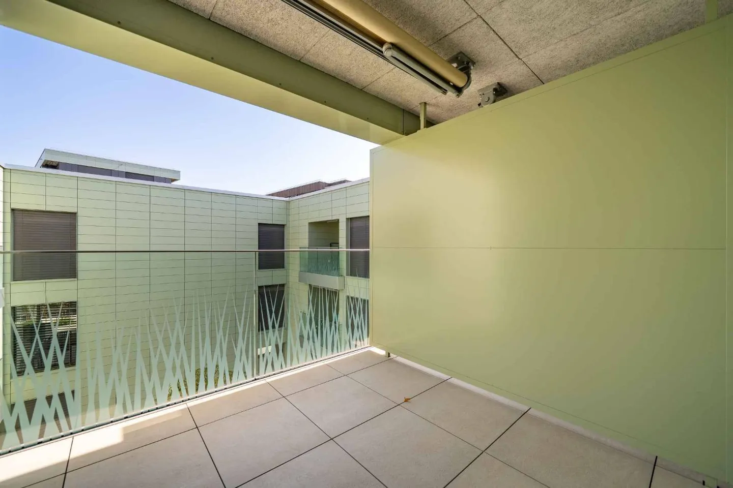 Bellissimo studio con balcone - Foto 6 di 6