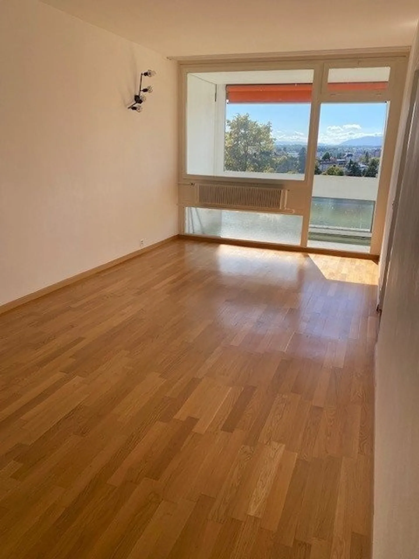 Appartement de 4.5 pièces avec balcon à Nyon - Photo 3 sur 6