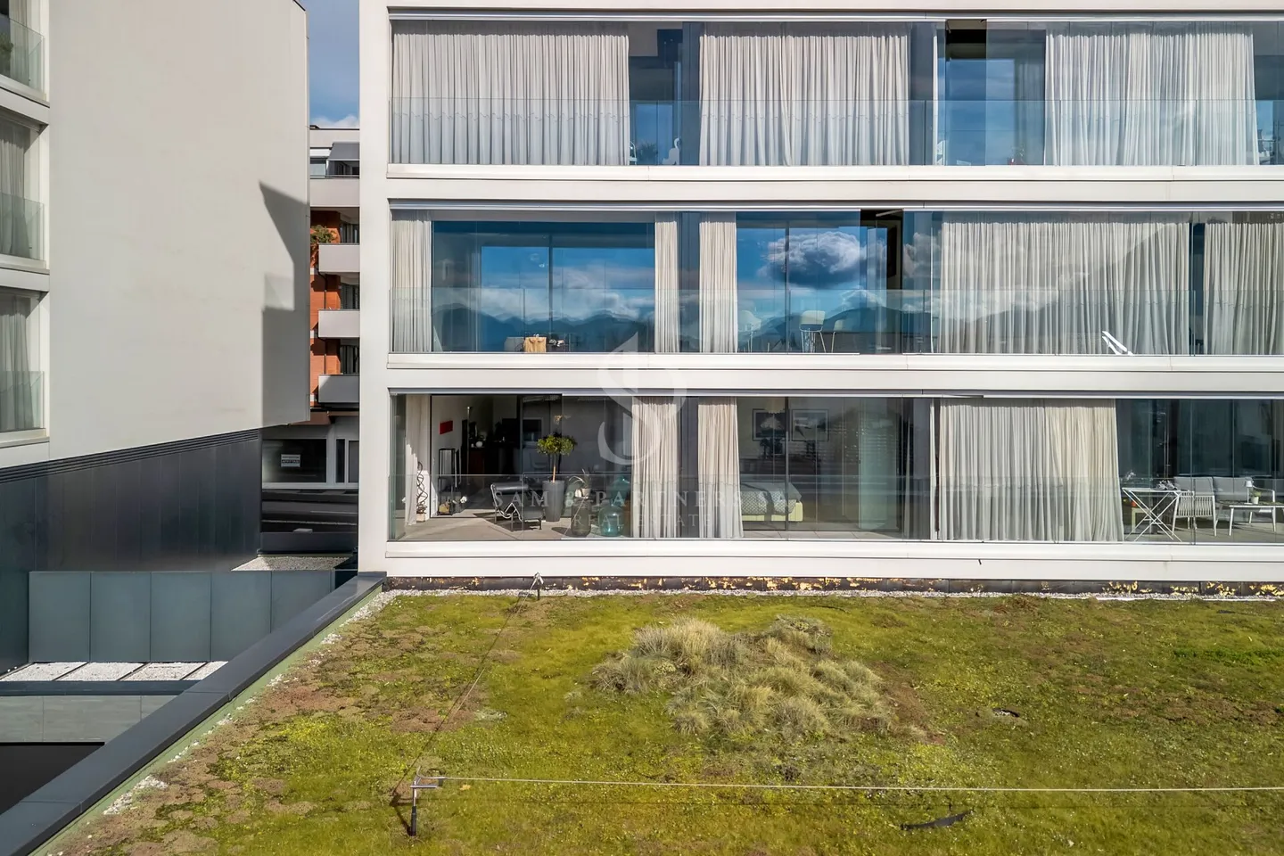 Modern apartment - Photo 13 of 13