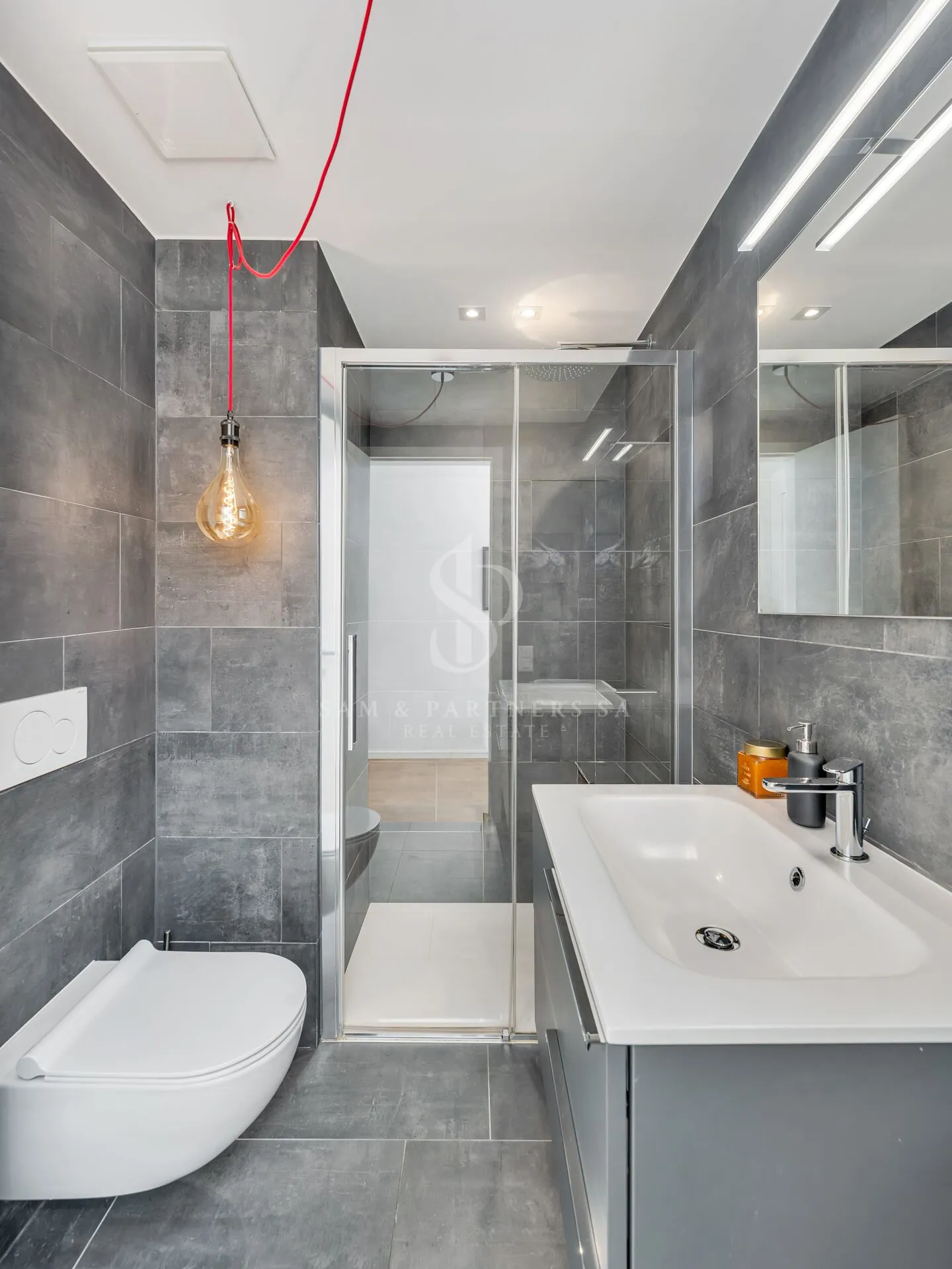 Modern apartment - Photo 7 of 13