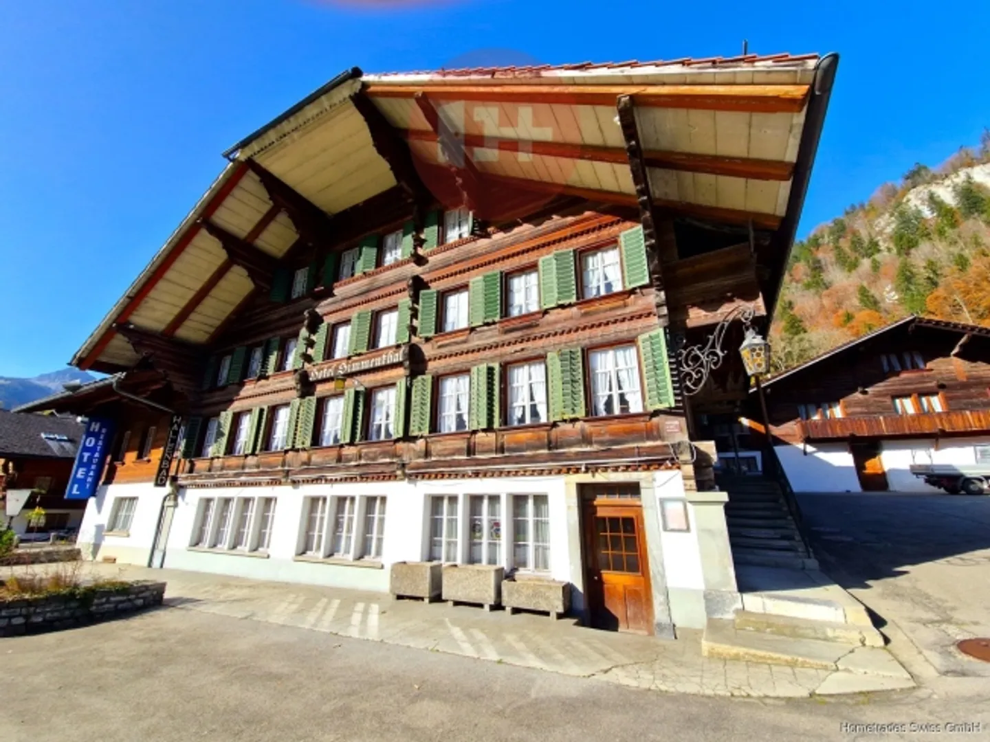 «RUSTIKALES SIMMERTALER HOTEL, +SWIMMINGPOOL, +7 CARPORTS!» - Foto 1 von 12