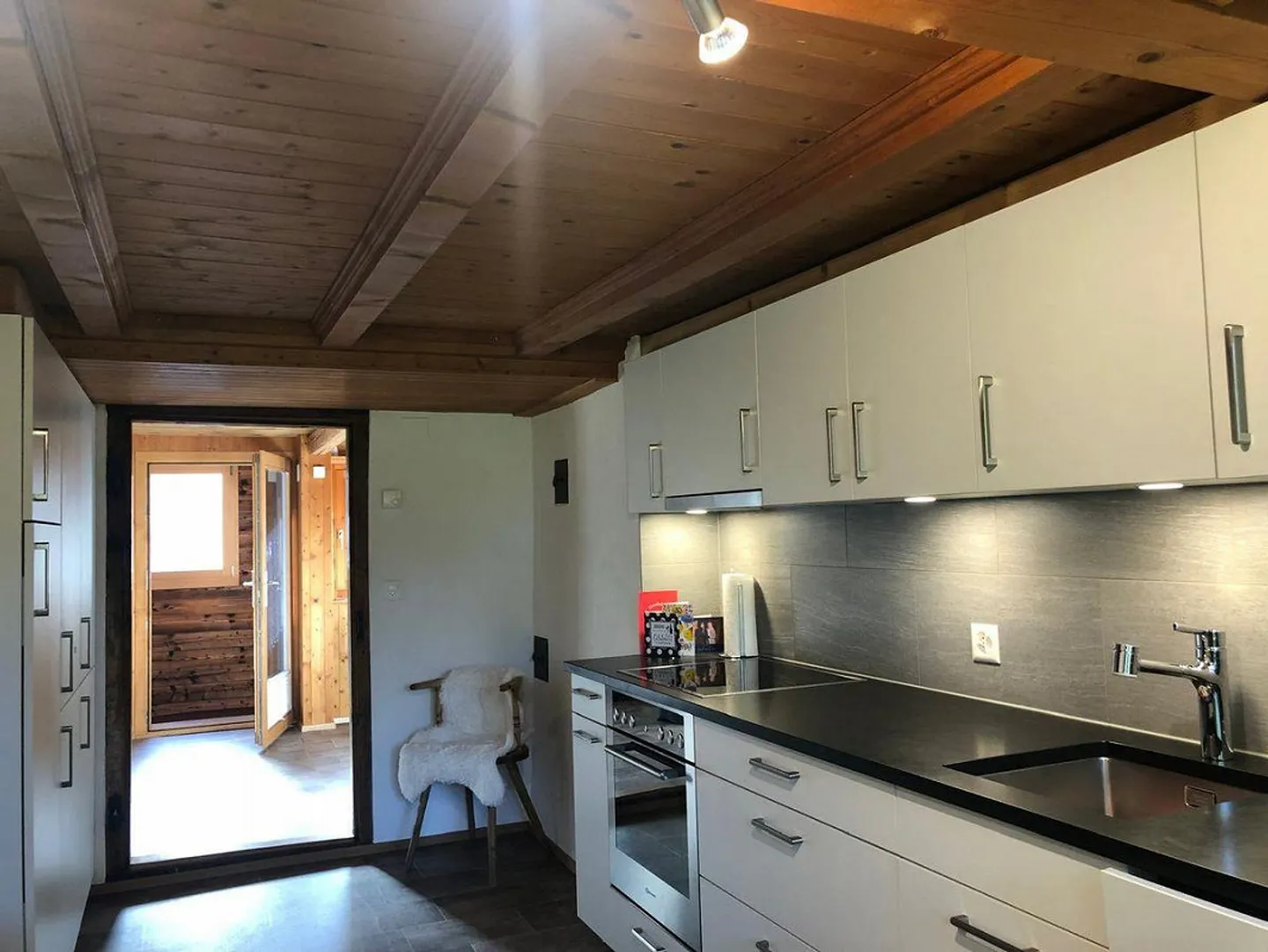 Charmante appartement 3.5 pièces avec caractère à 7249 Serneus - Photo 4 sur 6