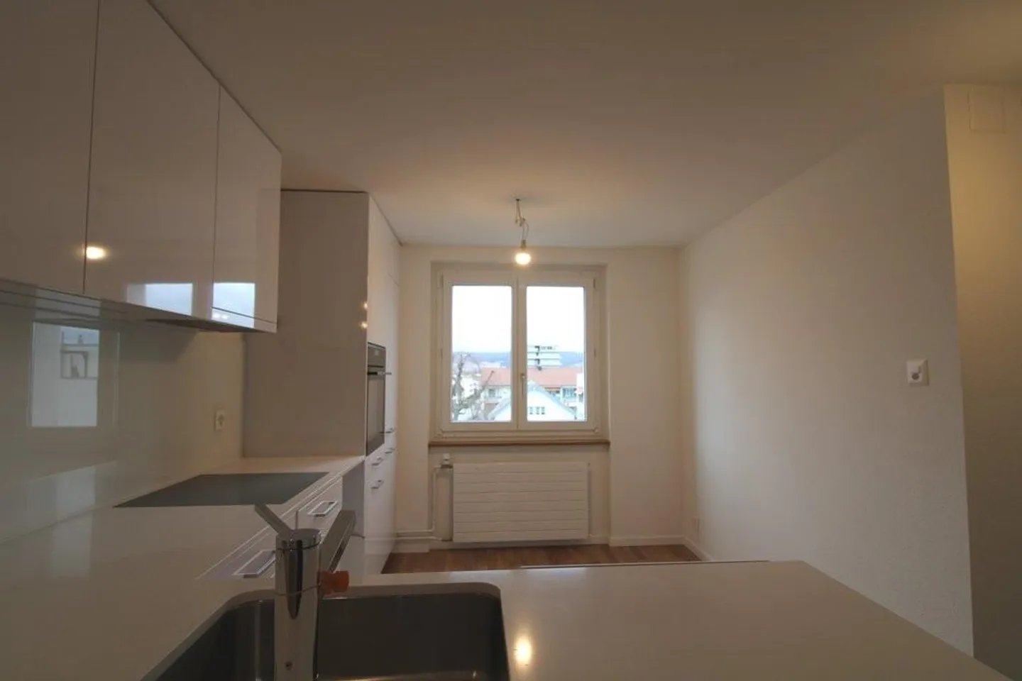 Belle appartement rénové de 4.5 pièces - Photo 3 sur 10