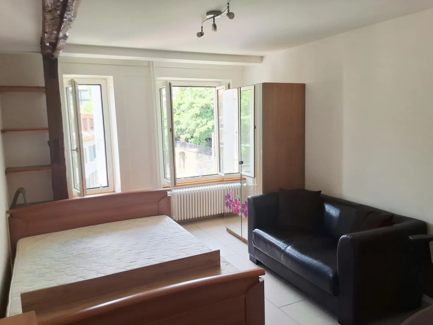 Studio Charmant au Centre-Ville - Photo 2 sur 7