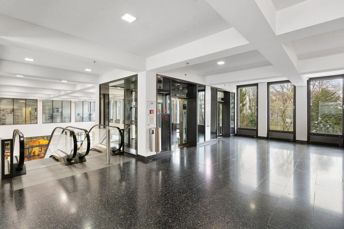 Gewerbefläche im Zentrum Wetzikon - Foto 4 von 8