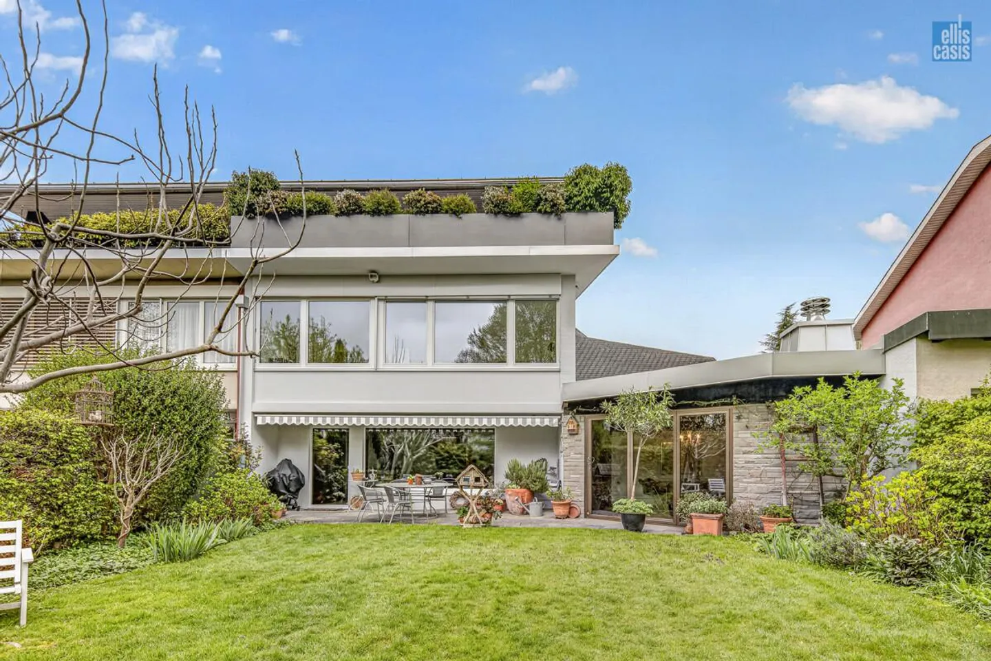 Maison jumelée - Située au calme avec jardin et grande terrasse - Photo 2 sur 26