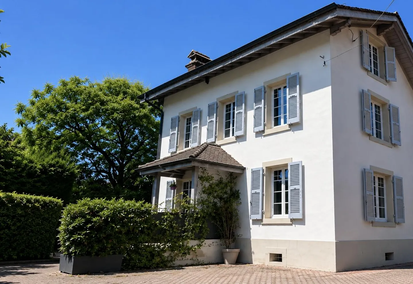 8-Zimmer-Haus - Foto 1 von 1
