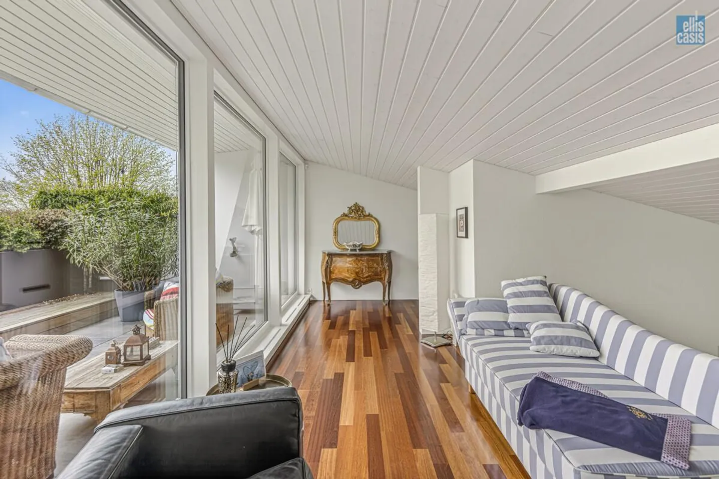 Maison jumelée - Située au calme avec jardin et grande terrasse - Photo 6 sur 26