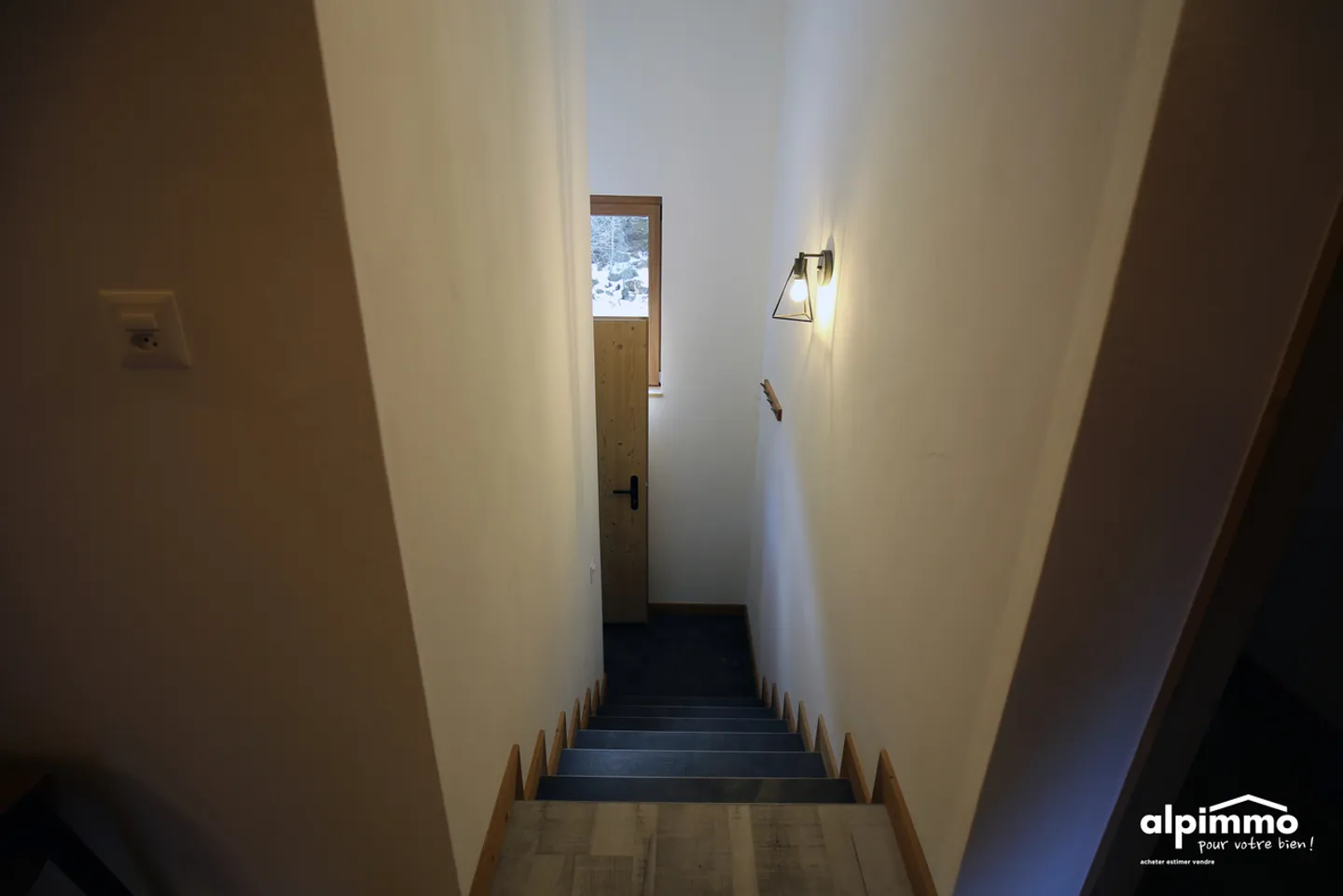 Charmant Appartement Attique - Photo 9 sur 16