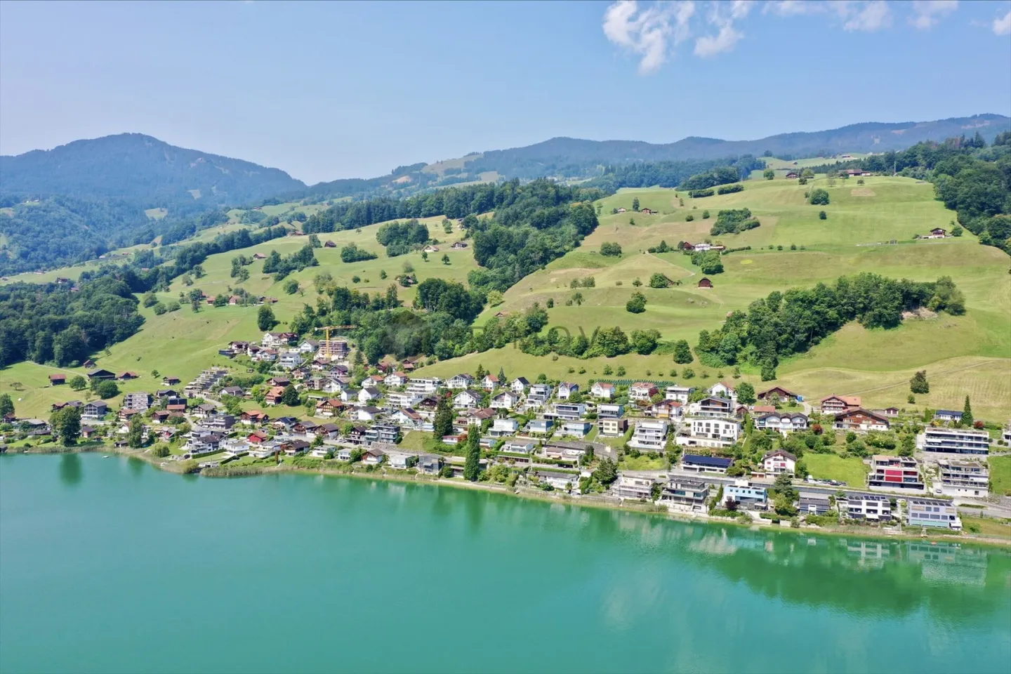 Emplacement de rêve haut au-dessus du lac - Photo 6 sur 24