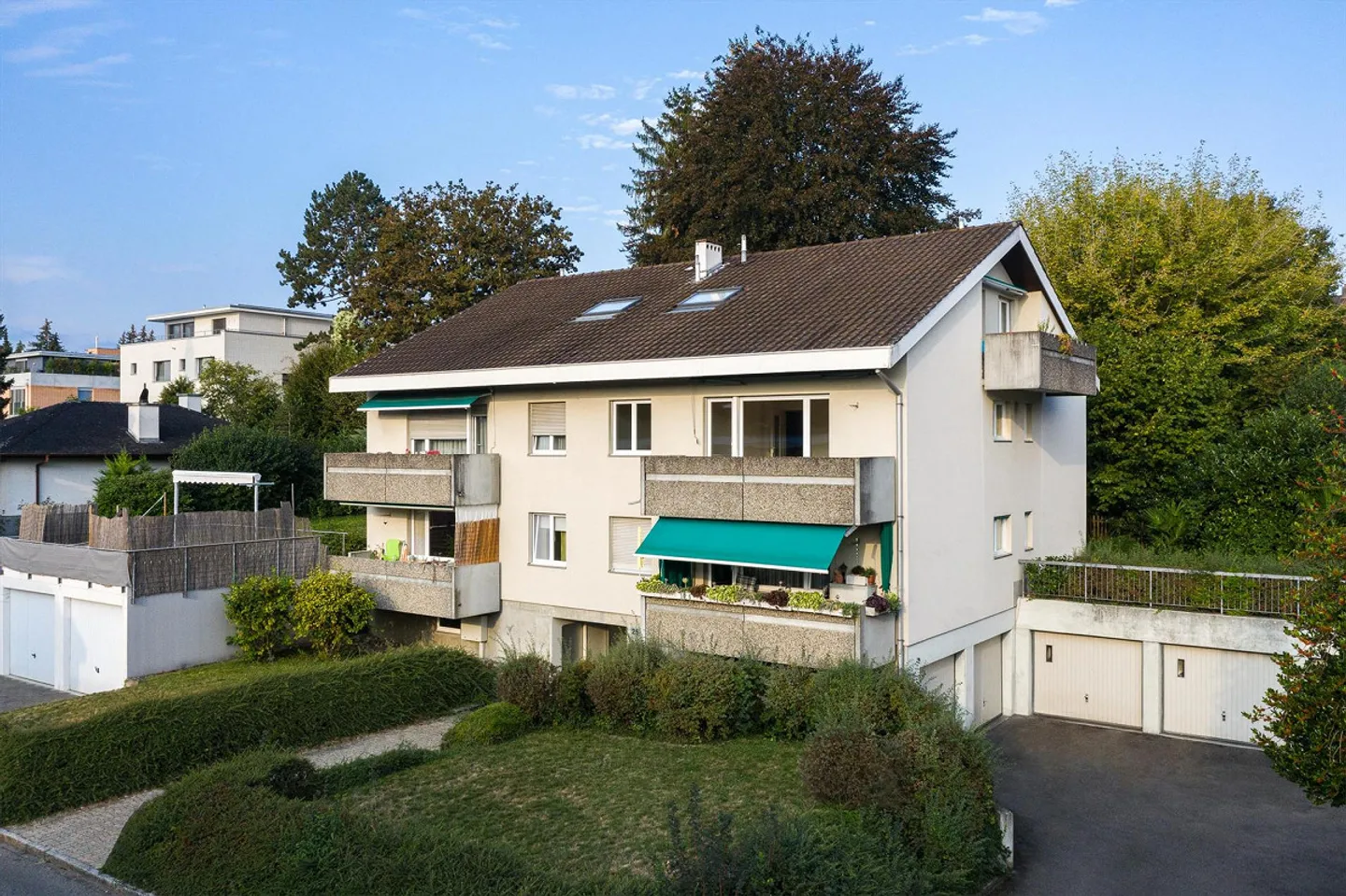 Quiet - Central - Close to Public Transport & Shopping - Photo 1 of 10