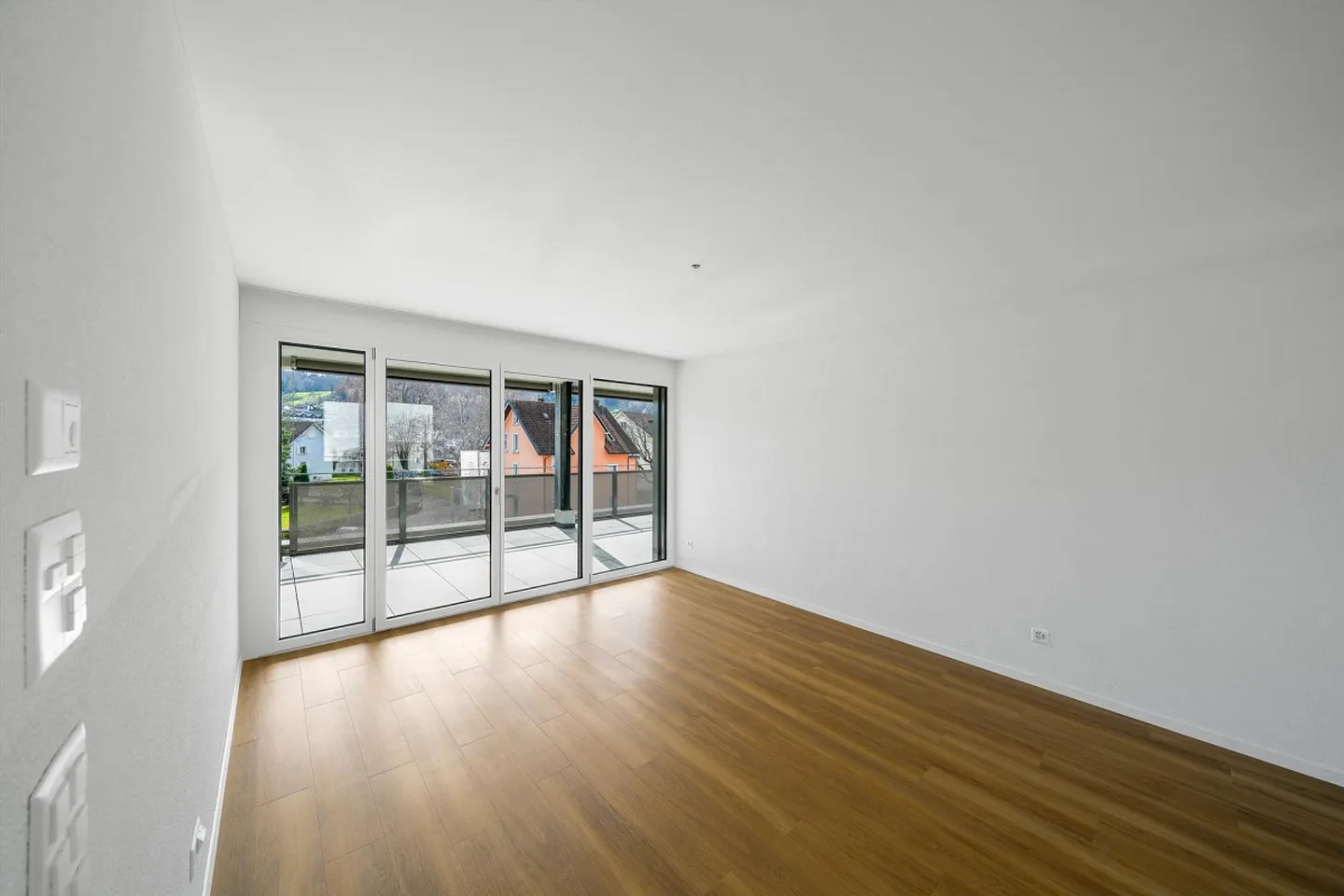 Beautiful 2.5-room new apartment - Photo 4 of 9