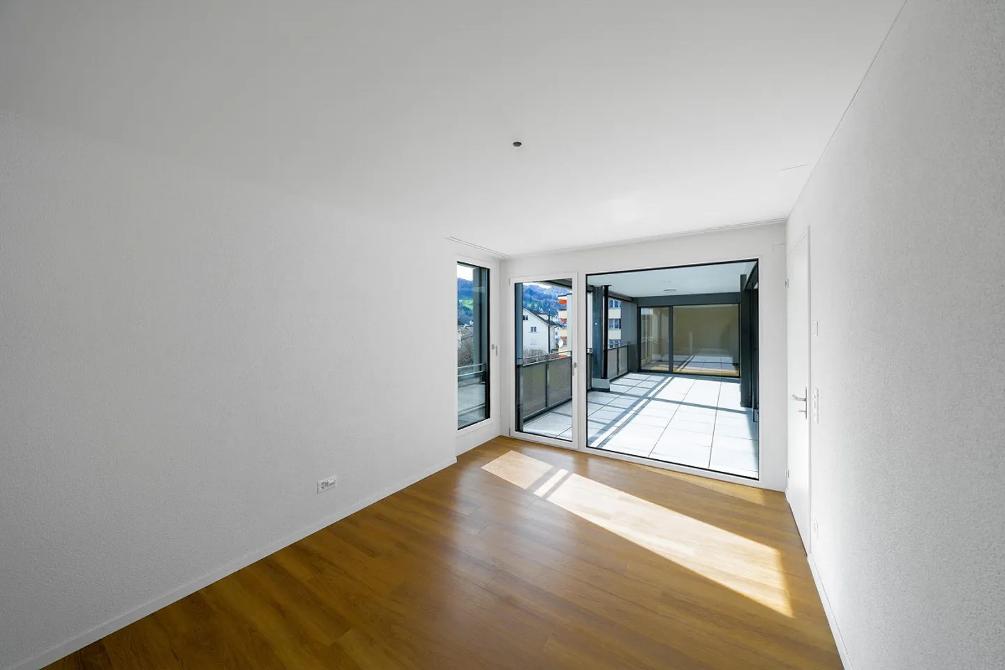 Beautiful 2.5-room new apartment - Photo 6 of 9