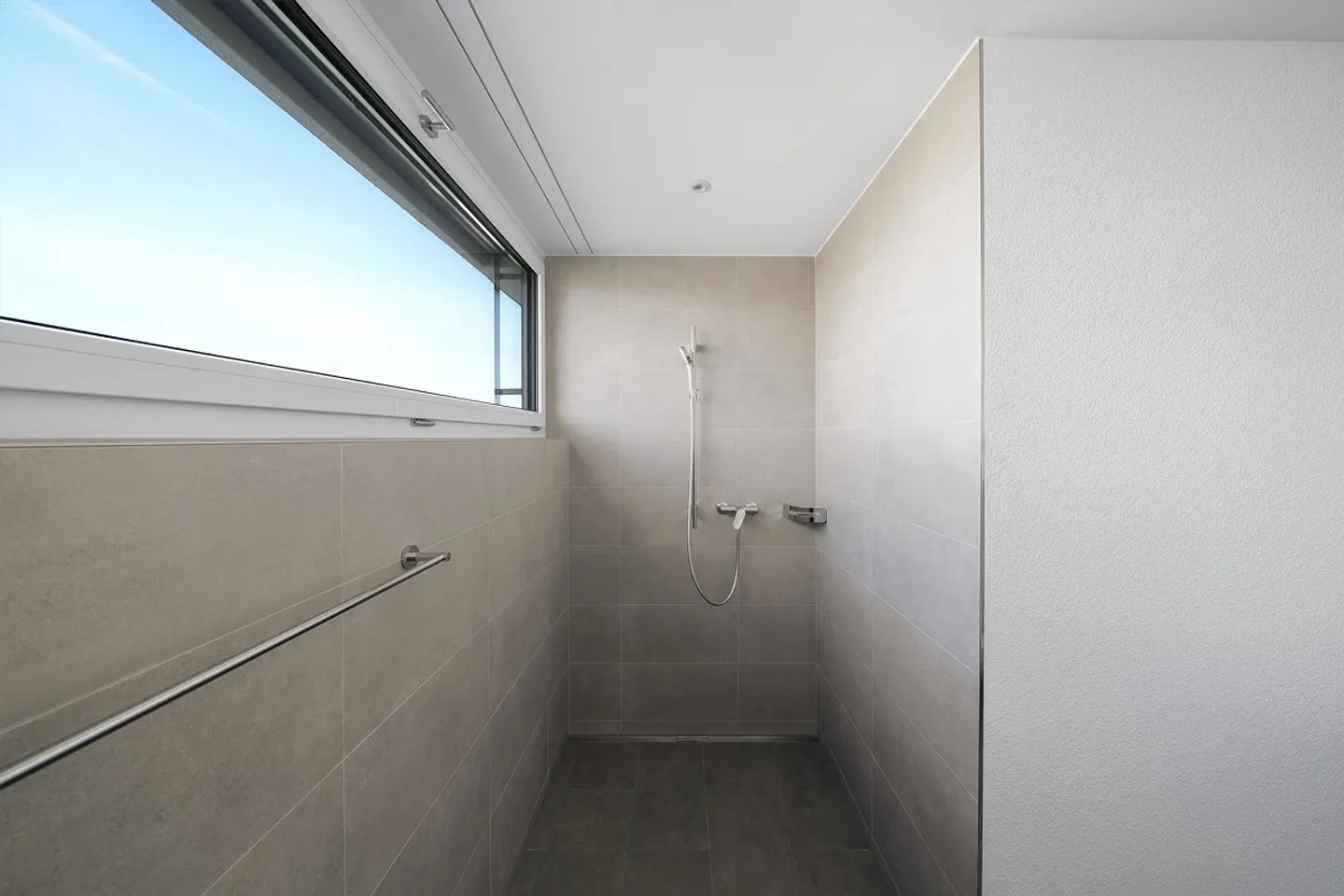 Beautiful 2.5-room new apartment - Photo 8 of 9