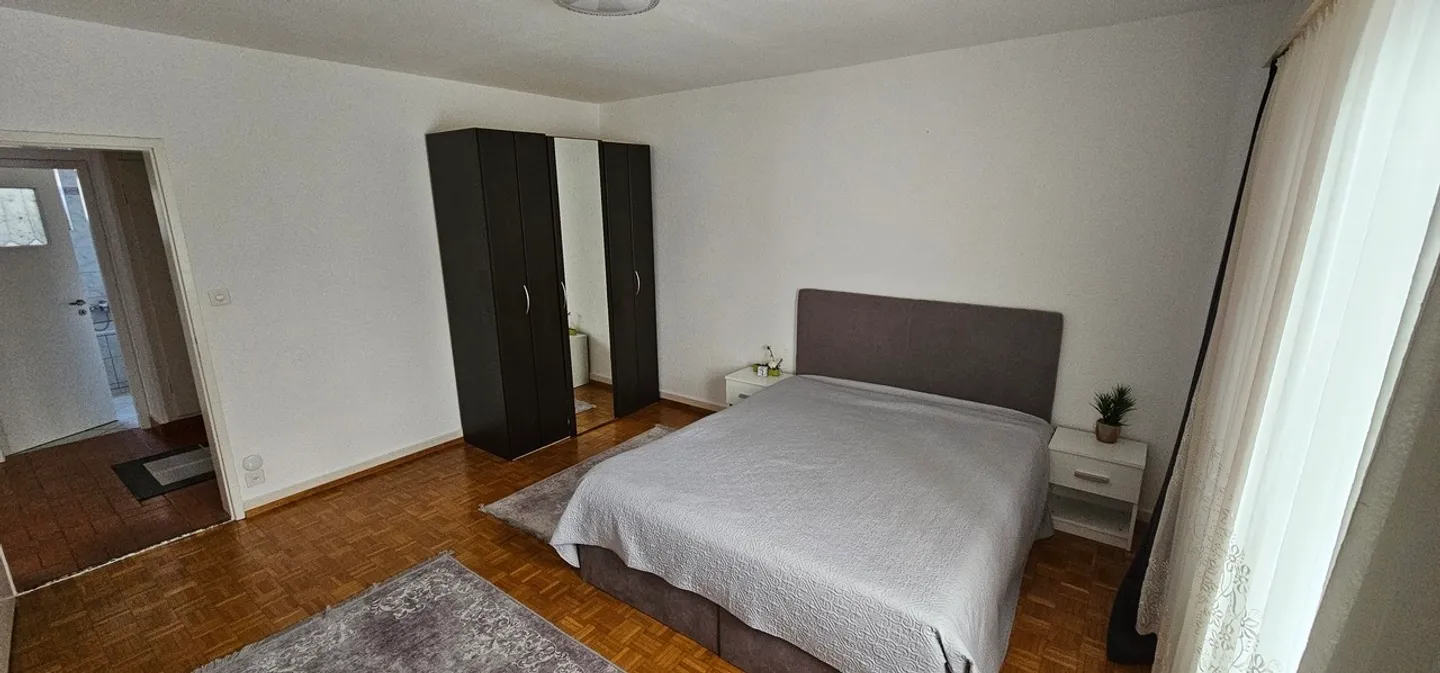 4-room apartment with large covered terrace - Photo 7 of 8