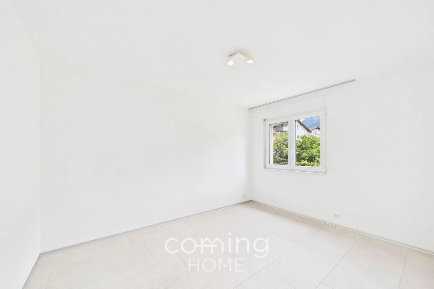 3.5 Room Apartment - Photo 7 of 13