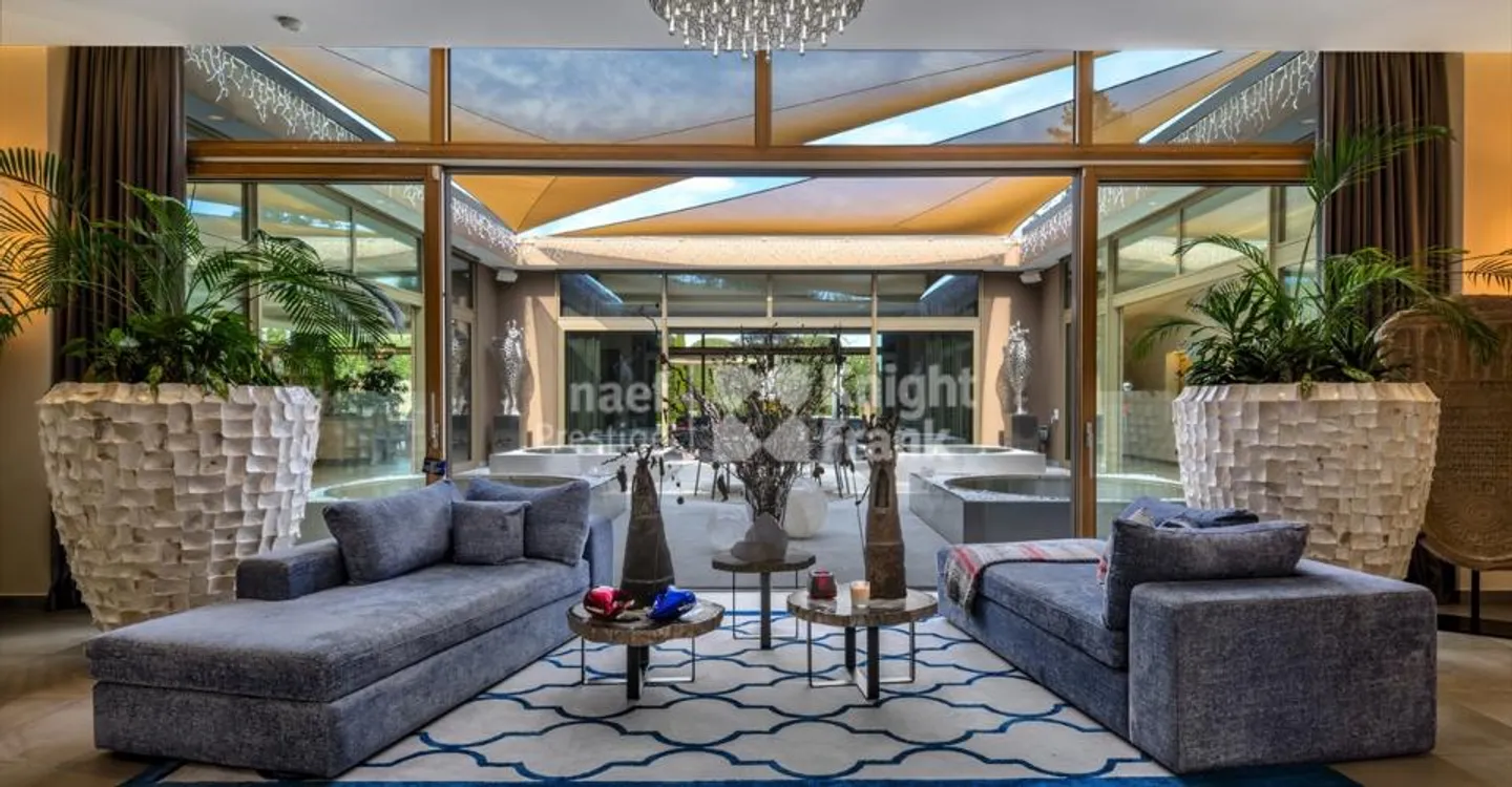 Luxury, discretion, and elite services. - Photo 2 of 11