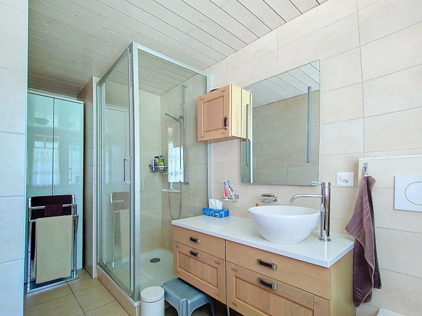 An authentic, completely renovated chalet in the heart of the forest - Photo 9 of 25