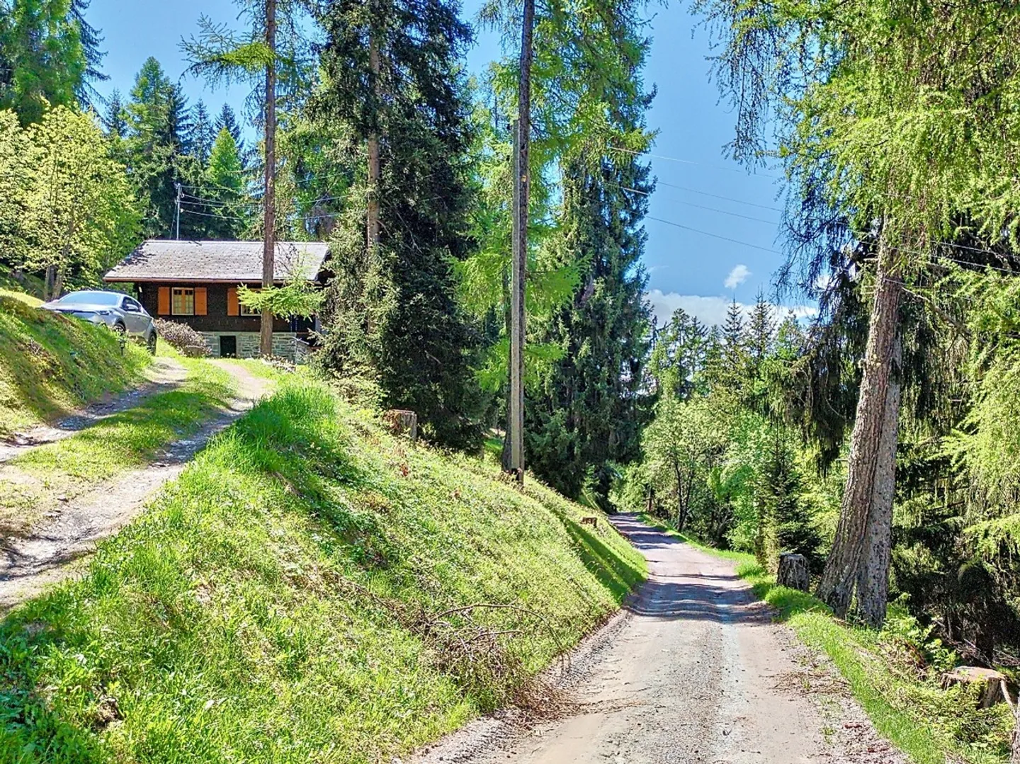 An authentic, completely renovated chalet in the heart of the forest - Photo 22 of 25