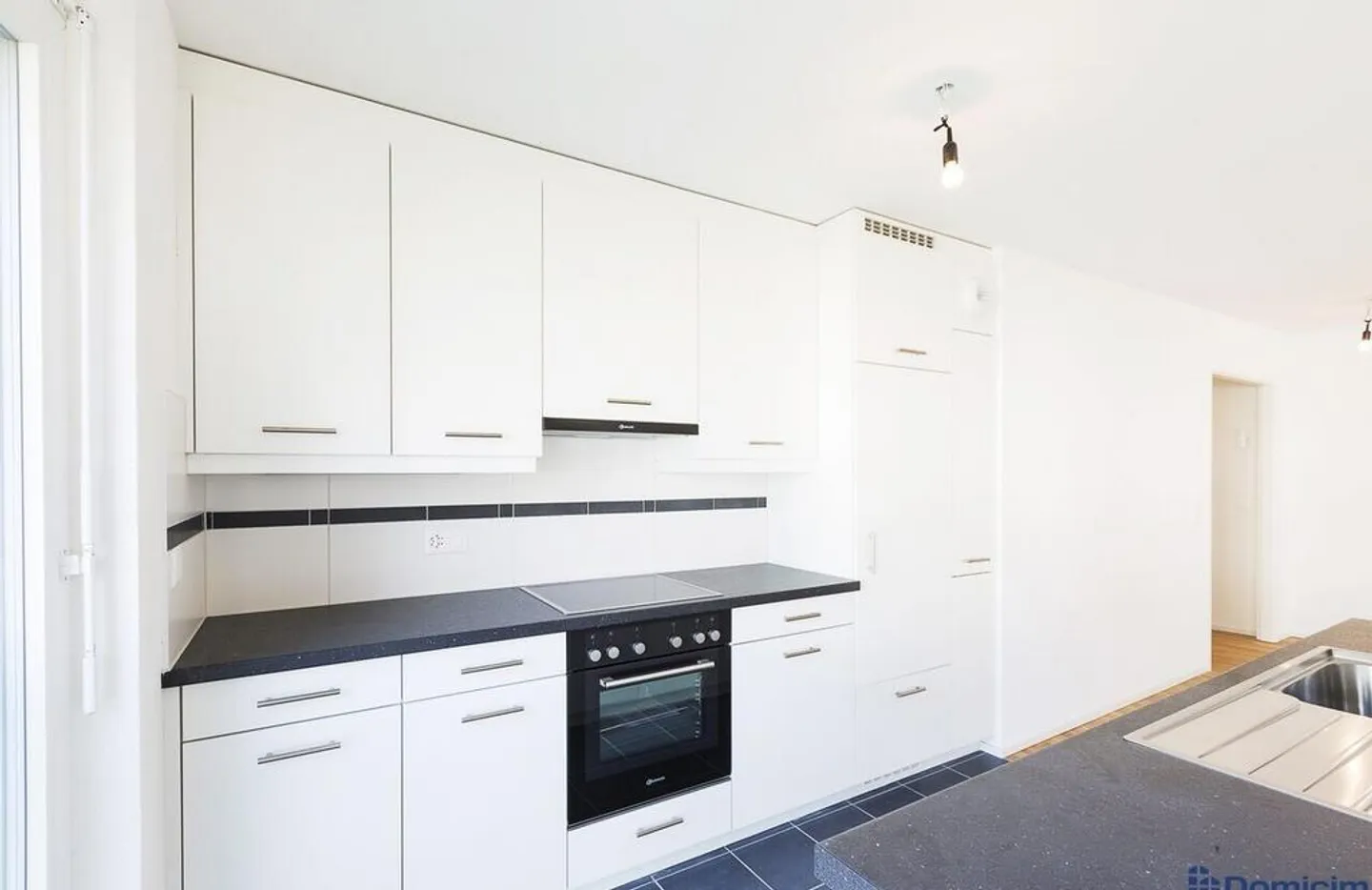 Bel appartement au rez-de-chaussée avec terrasse - Photo 3 sur 8