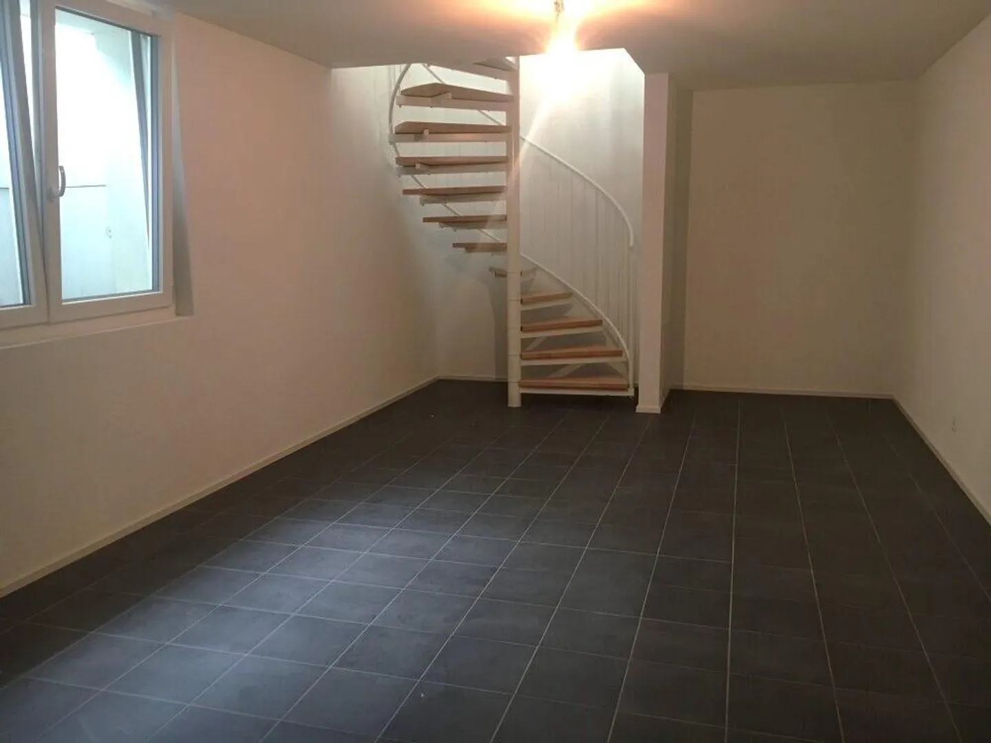 Bel appartement au rez-de-chaussée avec terrasse - Photo 5 sur 8