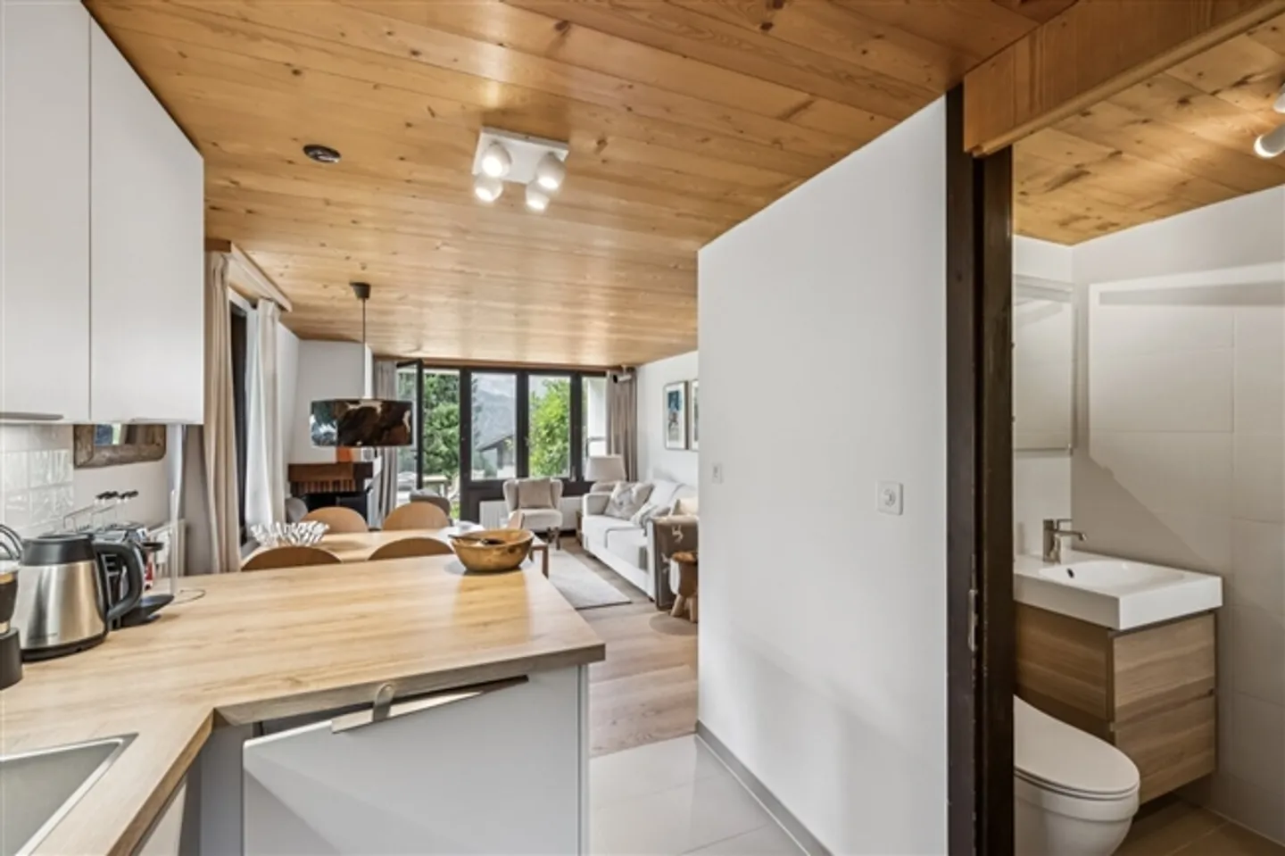 Renovated 2-room apartment with terrace in Alpe des Chaux / Gryon - Photo 12 of 15