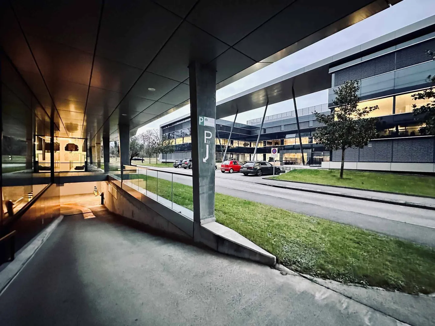 Espace de Stockage à Eysins - Photo 2 sur 3