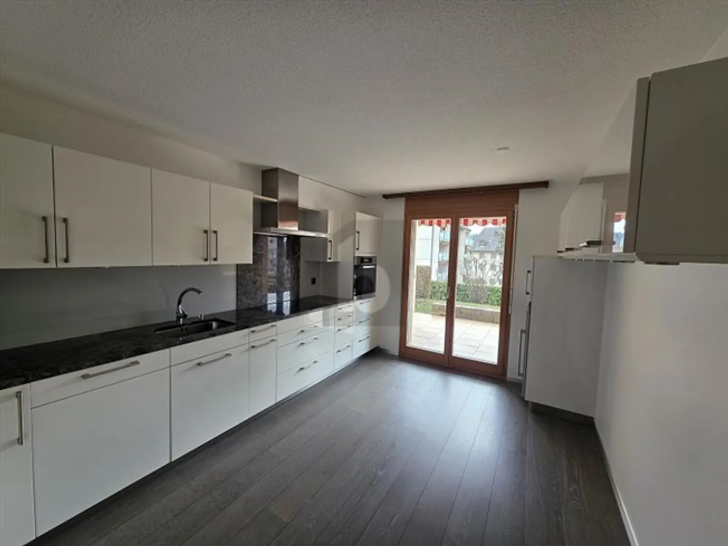 IDEALLY LOCATED WITH PRIVATE TERRACE - Photo 2 of 6