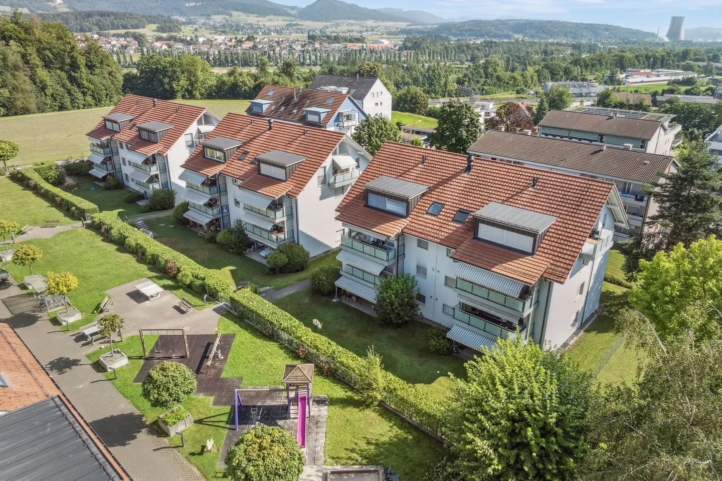 Appartement 4.5 pièces ensoleillé - Photo 1 sur 21