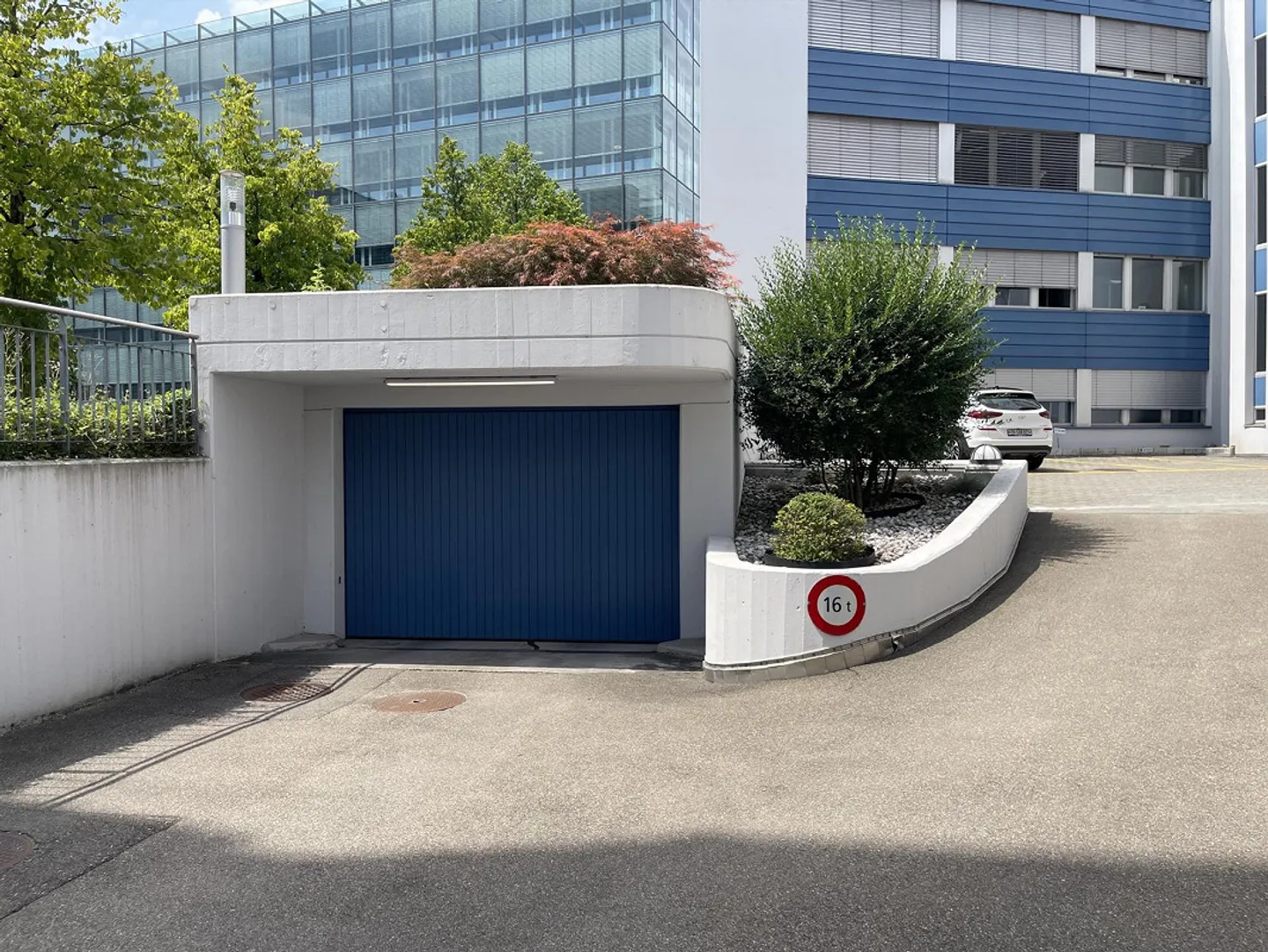 40 underground parking spaces for rent in Glattbrugg - Photo 7 of 7