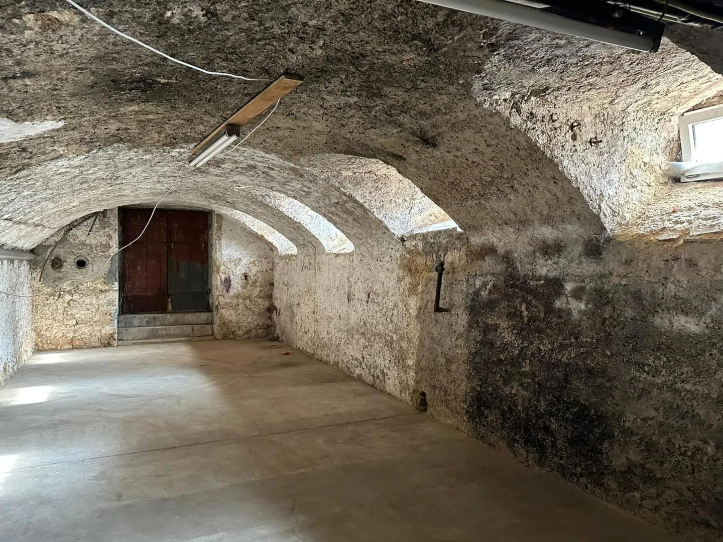 St-Imier, grande cantina a volta - Foto 2 di 3
